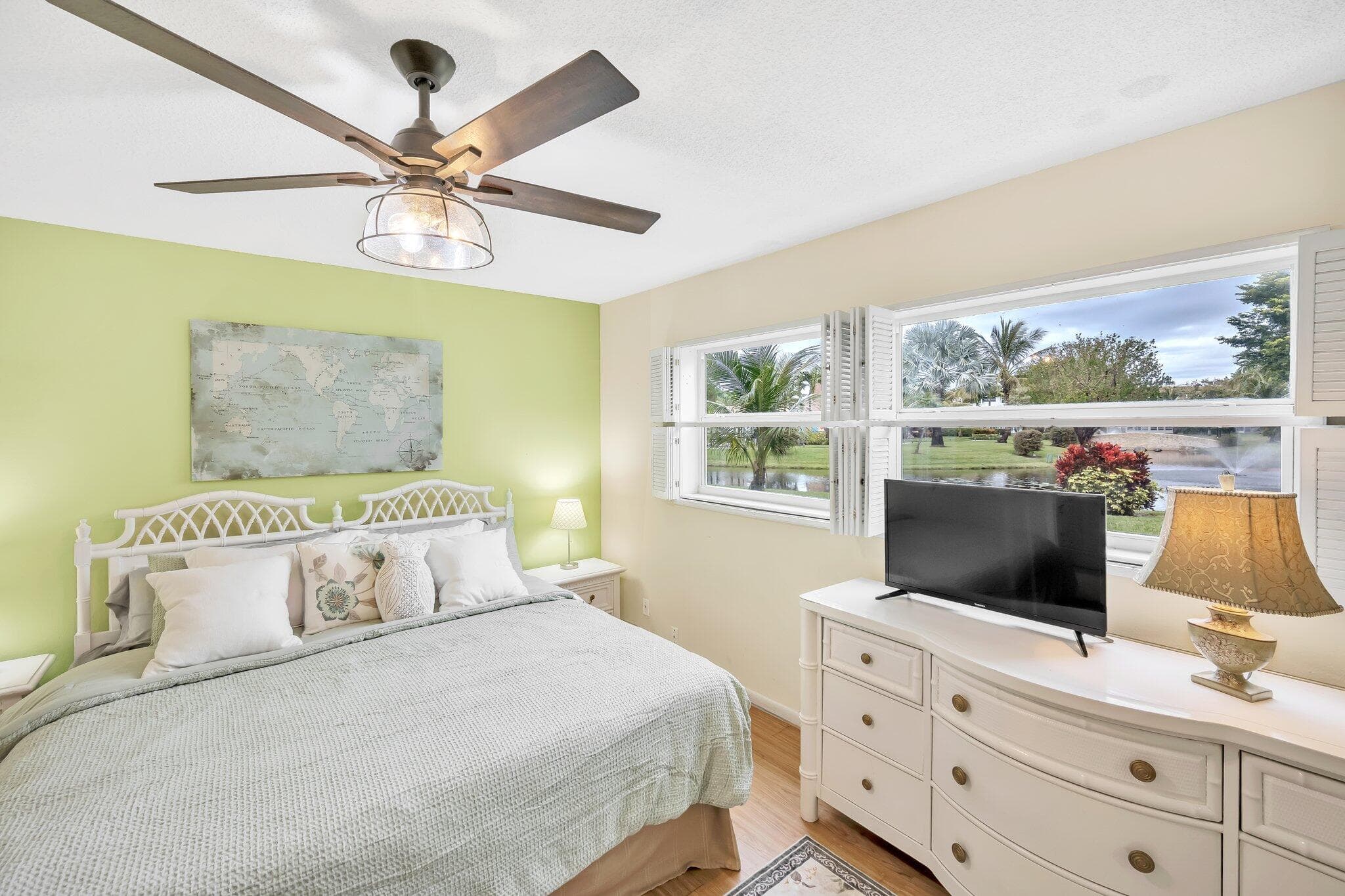 4805 NW 35th Street 412, Lauderdale Lakes, FL 33319 — photo 5 of 45