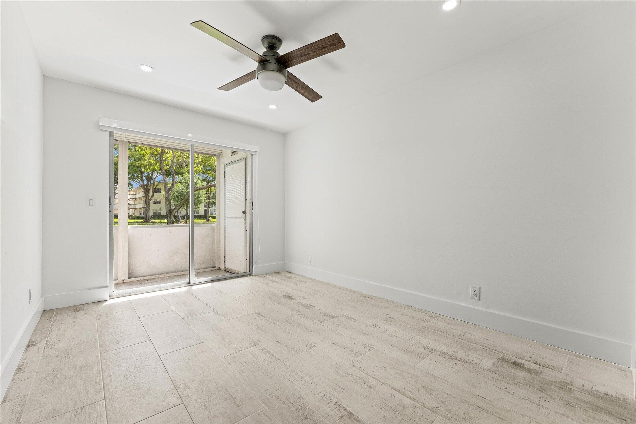 308 Preston H 308, Boca Raton, FL 33434 — photo 14 of 22