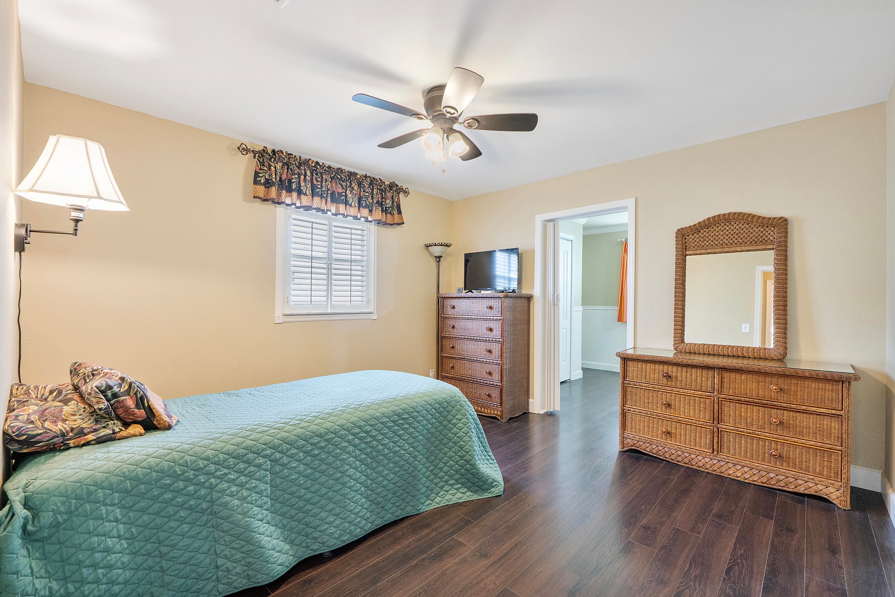 1810 SW 18th Street, Boynton Beach, FL 33426 — photo 15 of 38