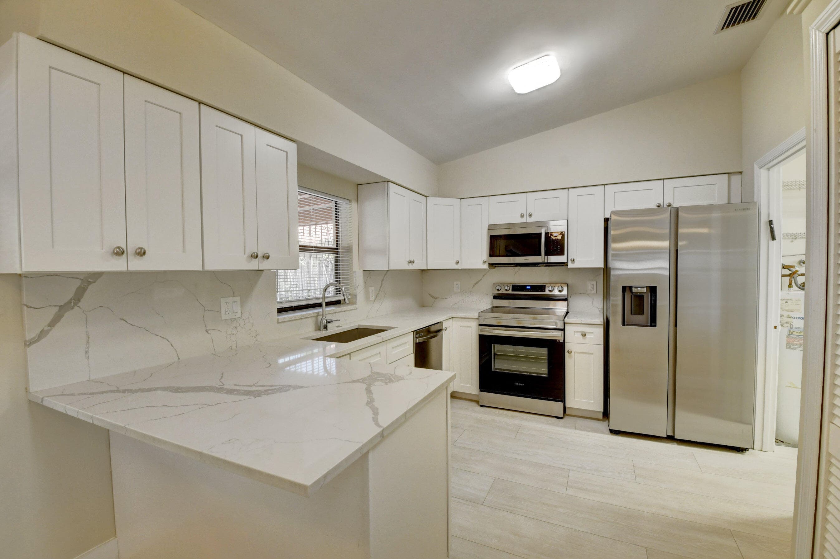 7011 San Sebastian Circle, Boca Raton, FL 33433 — photo 19 of 38