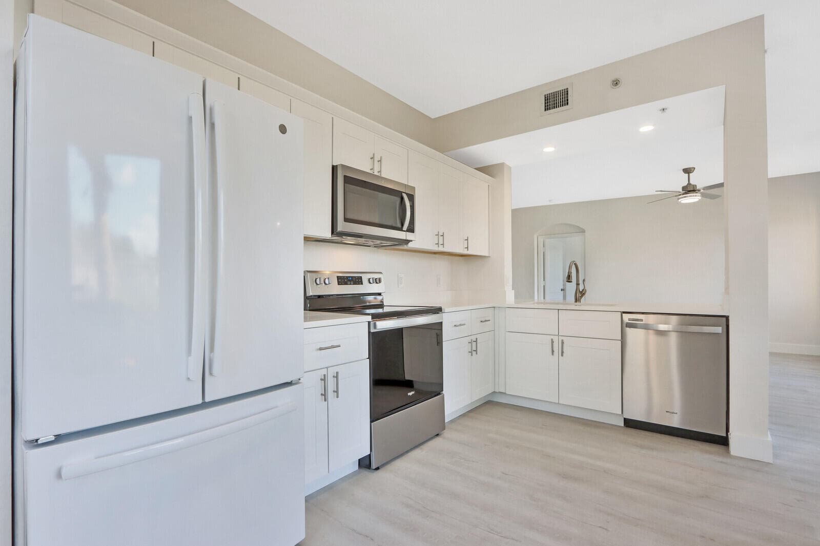 11025 Legacy Boulevard 101, Palm Beach Gardens, FL 33410 — photo 3 of 17