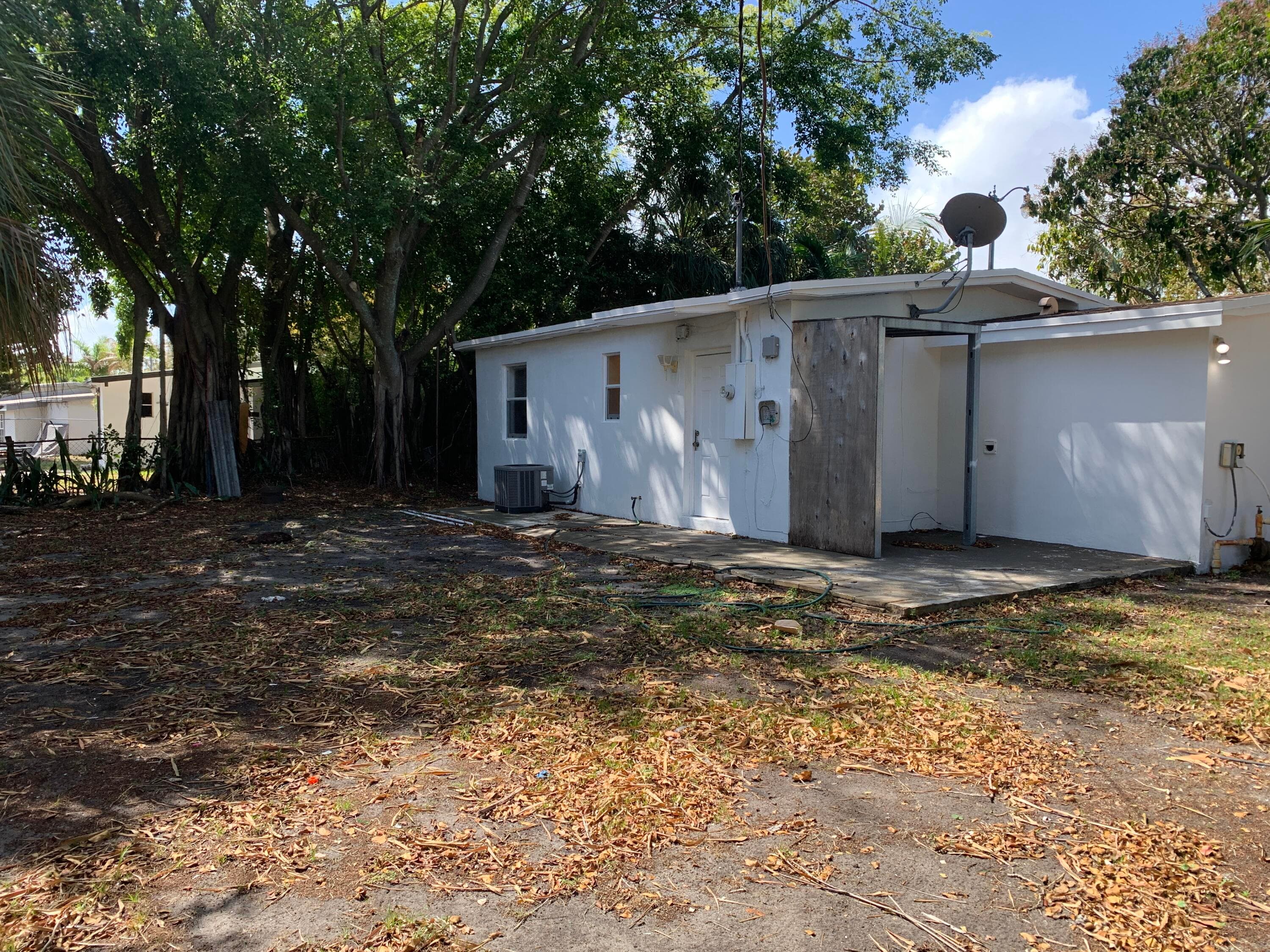5300 NE 15th Avenue, Pompano Beach, FL 33064 — photo 5 of 20