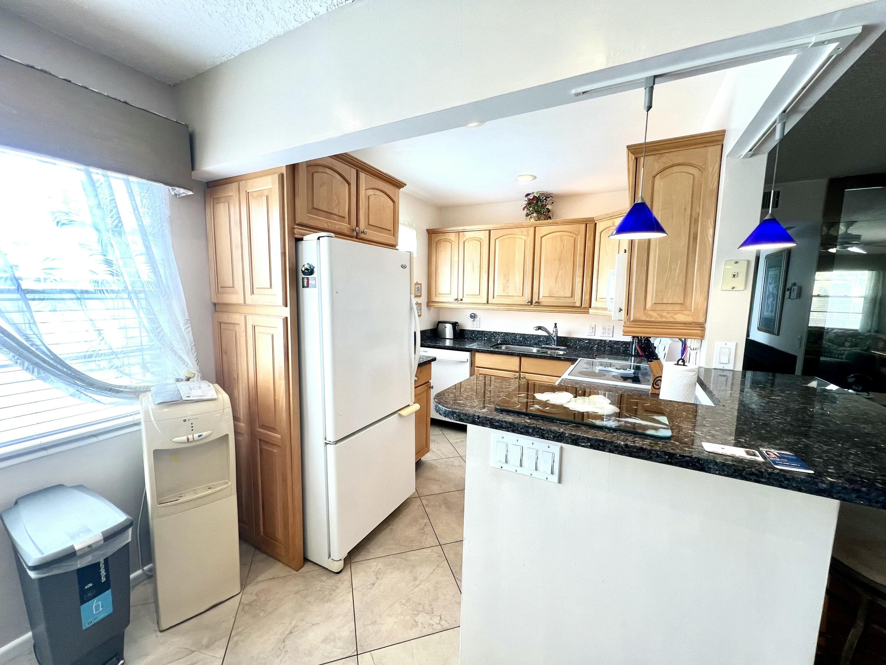 328 Farnham P, Deerfield Beach, FL 33442 — photo 21 of 42