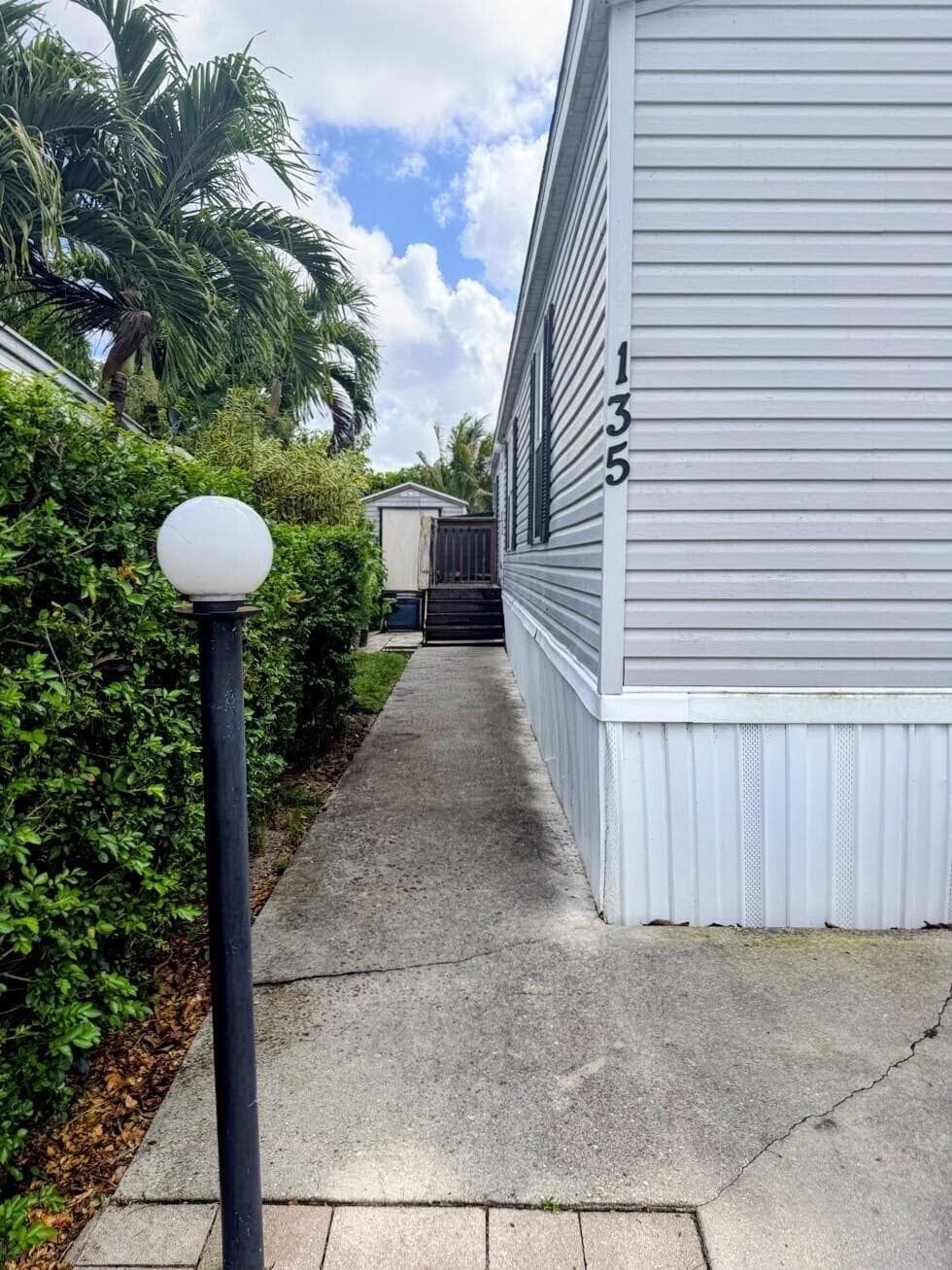 135 Parkside Court, Coconut Creek, FL 33073 — photo 4 of 24