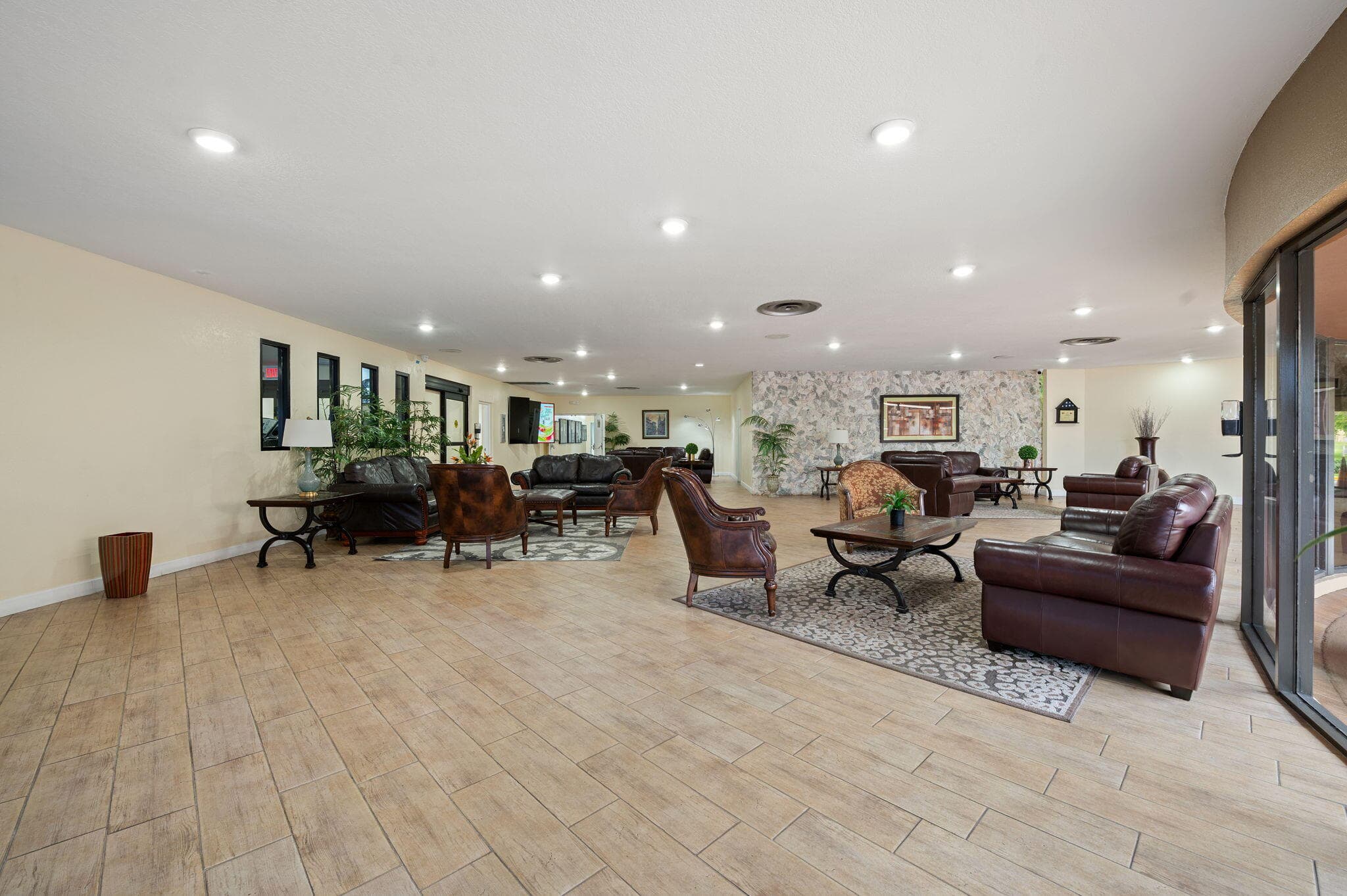 9330 E Sunrise Lakes Boulevard E 104, Sunrise, FL 33322 — photo 22 of 27