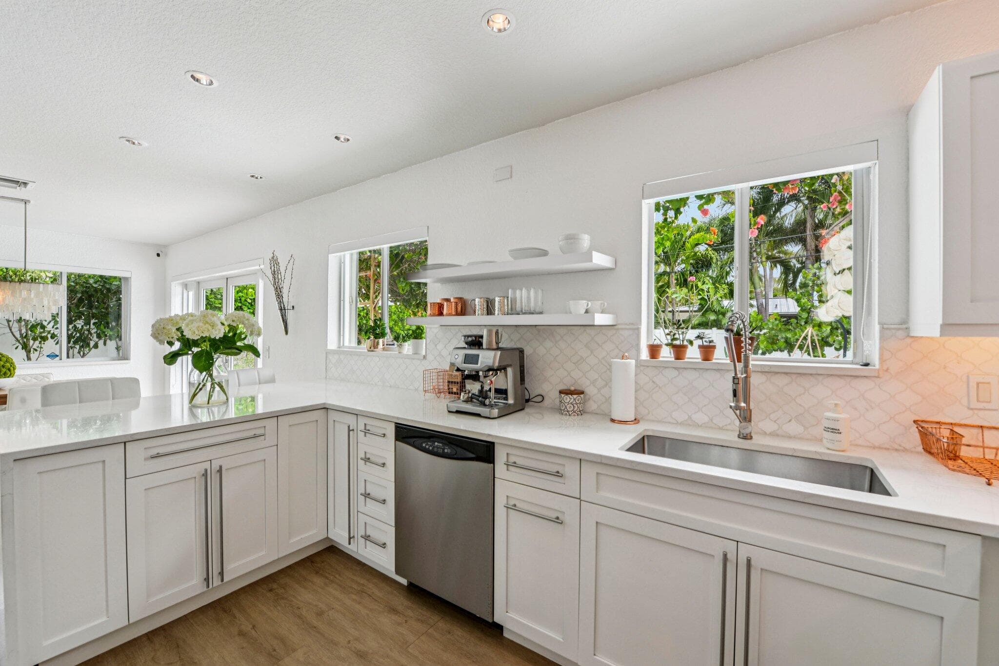 1910 NE 17th Terrace, Fort Lauderdale, FL 33305 — photo 23 of 61