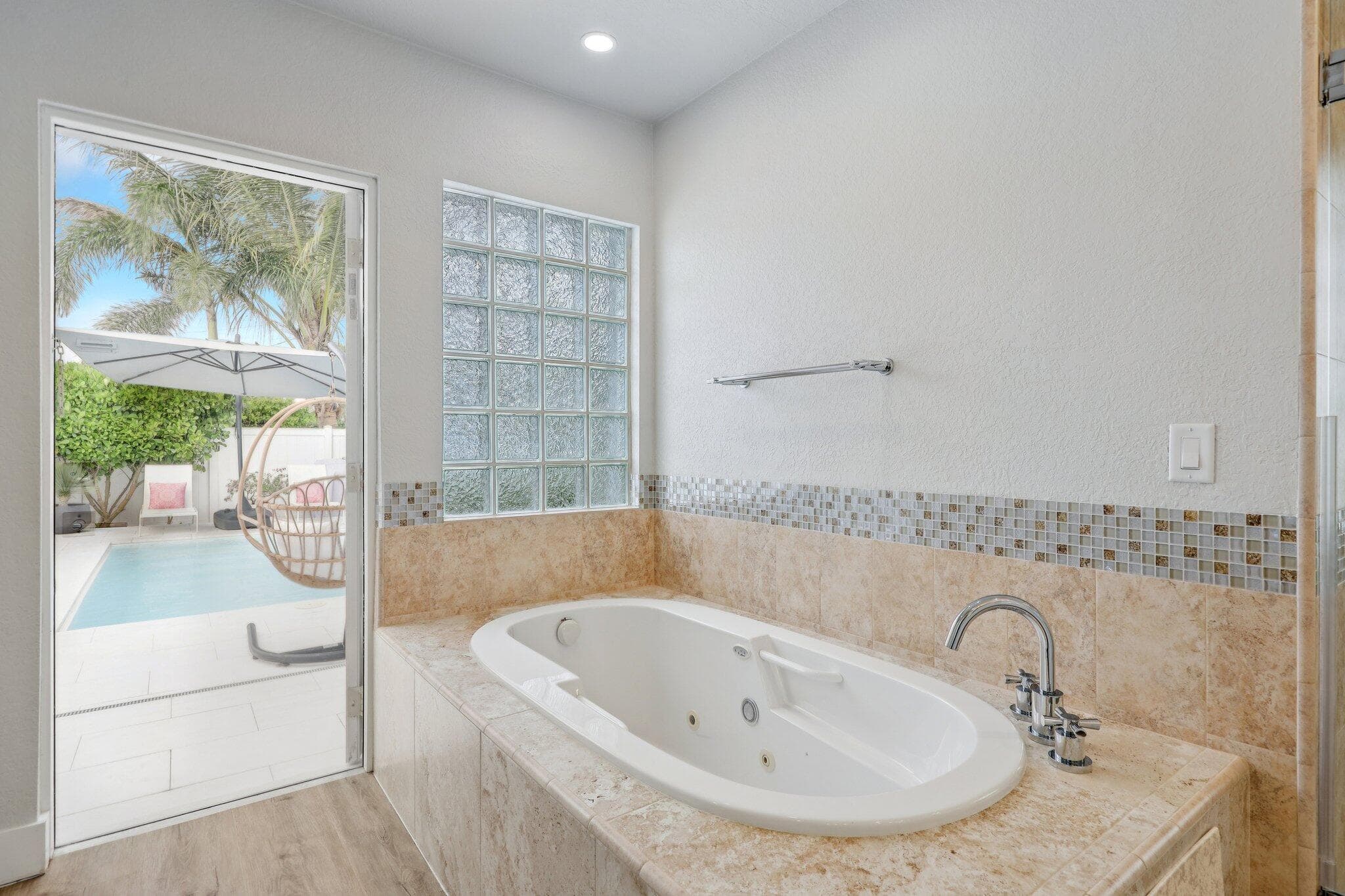 1910 NE 17th Terrace, Fort Lauderdale, FL 33305 — photo 40 of 61