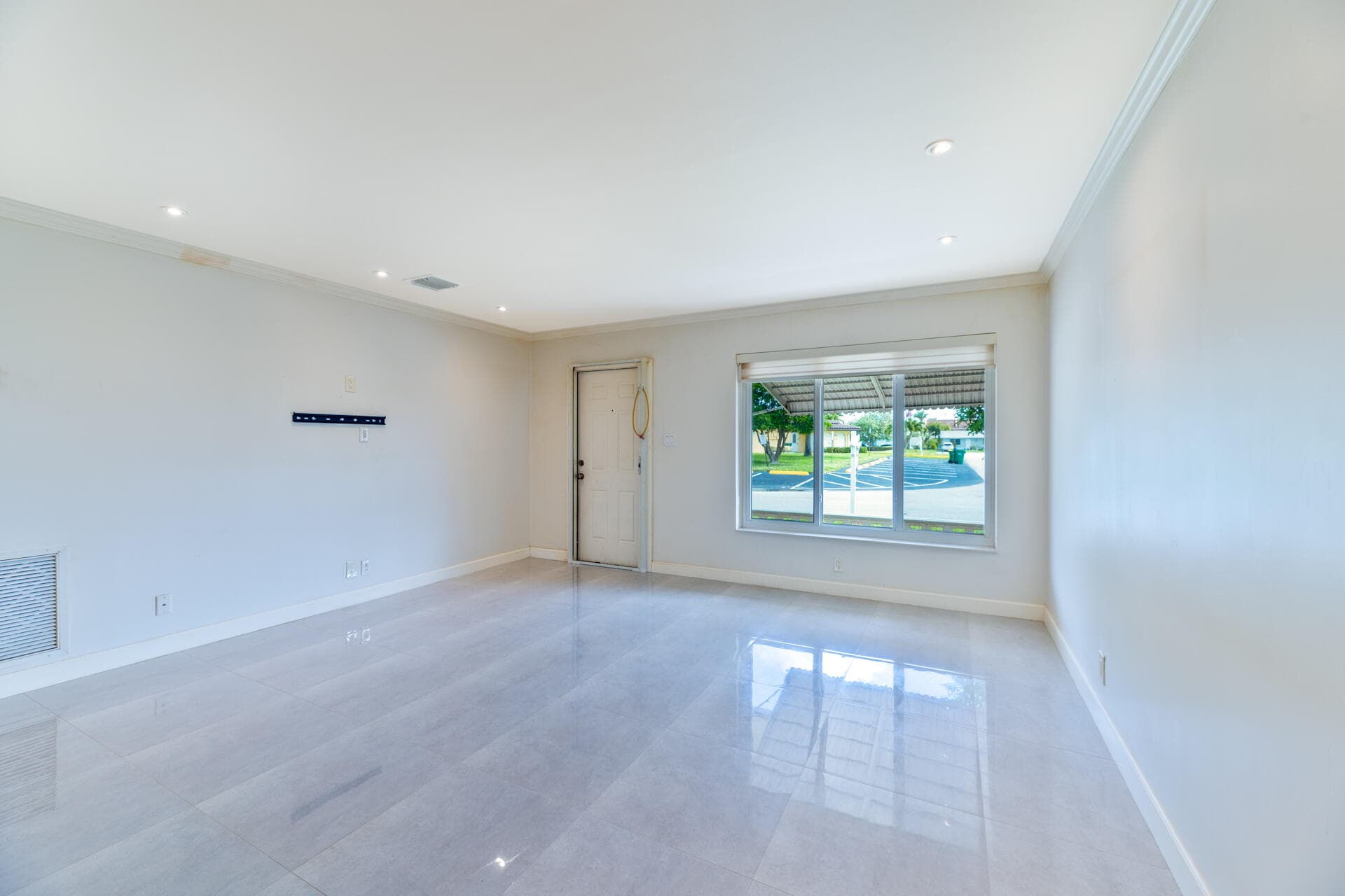 4812 NW 49th Drive, Tamarac, FL 33319 — photo 5 of 28