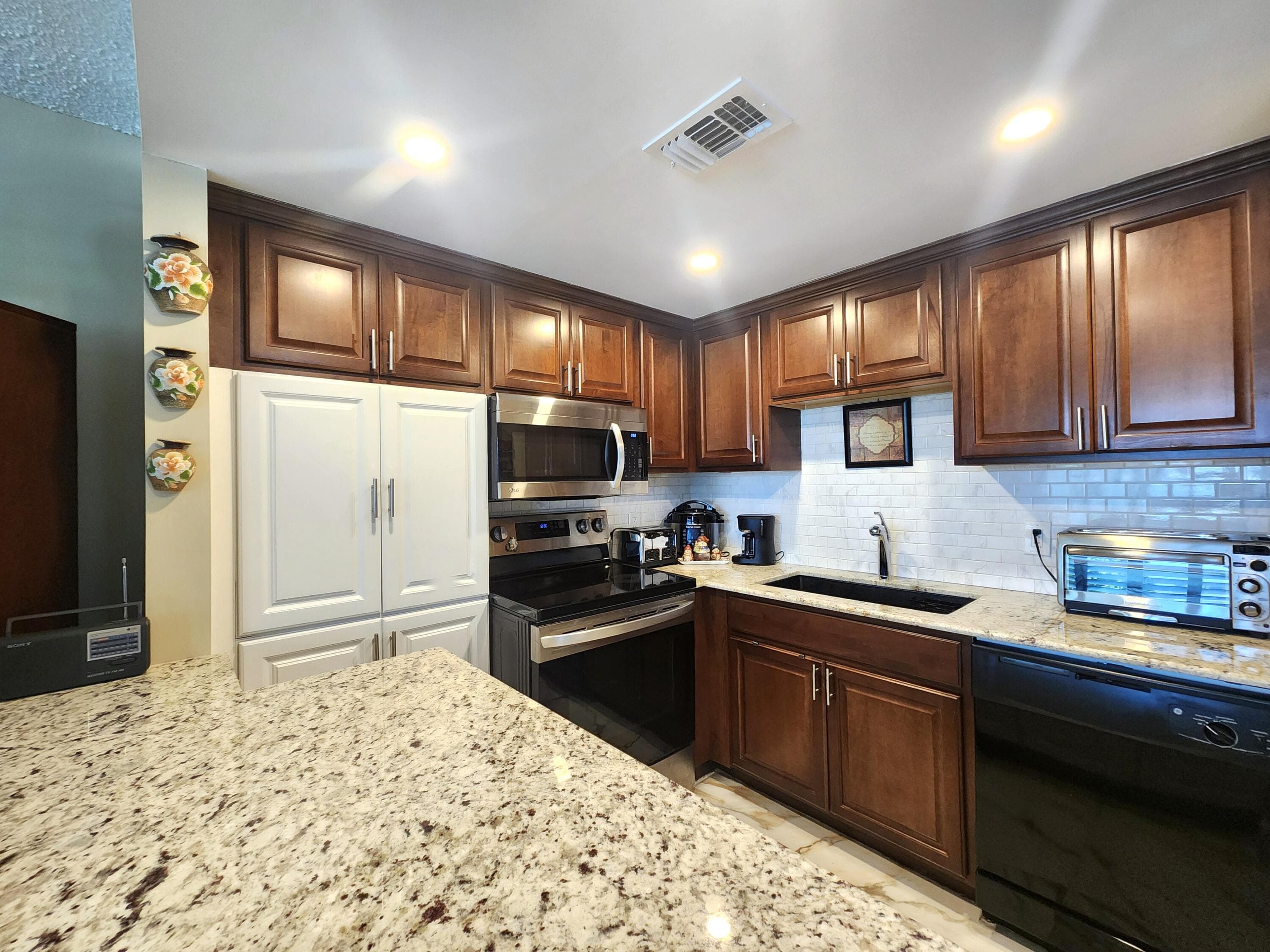 1012 Ellesmere A 1012, Deerfield Beach, FL 33442 — photo 2 of 16