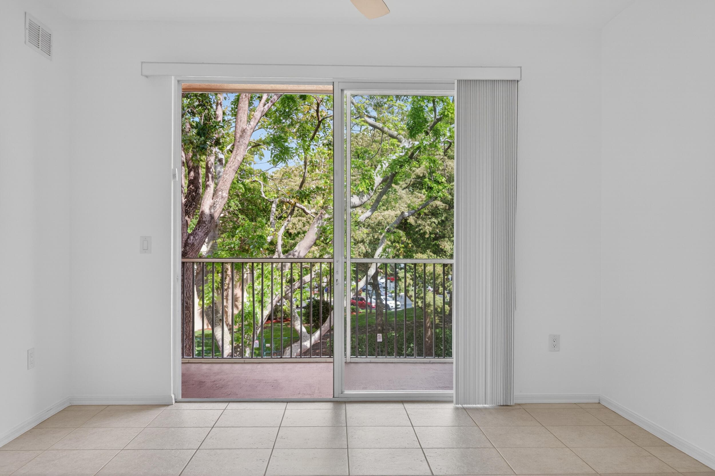7775 Yardley Drive 314, Tamarac, FL 33321 — photo 6 of 40