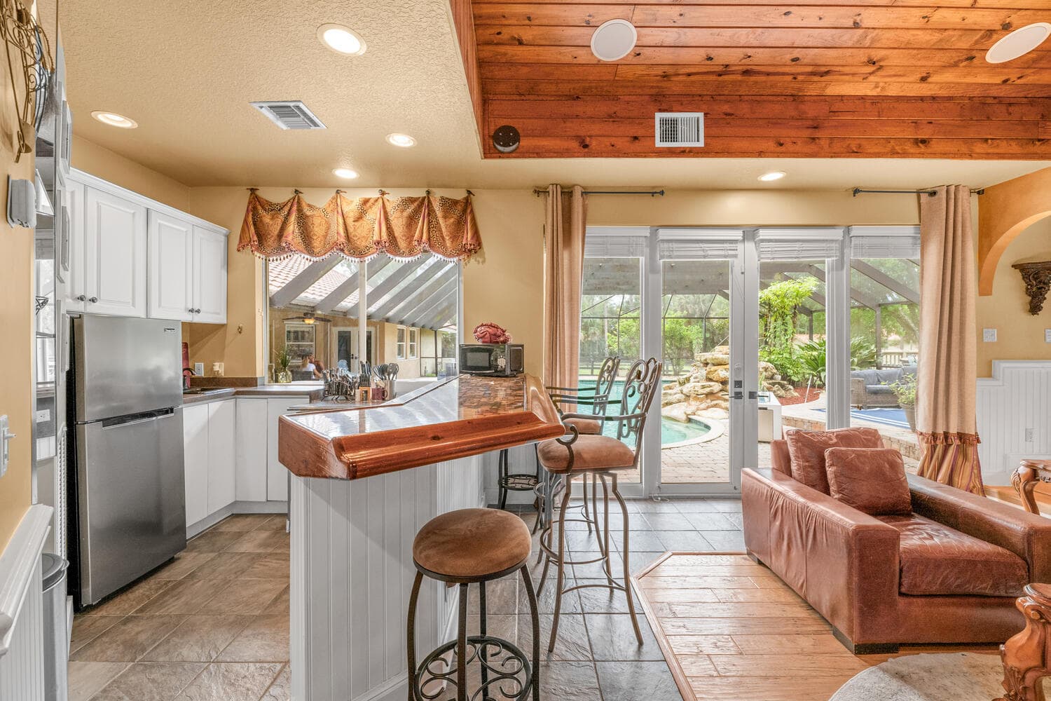 2559 Palm Deer Drive, Loxahatchee, FL 33470 — photo 40 of 106