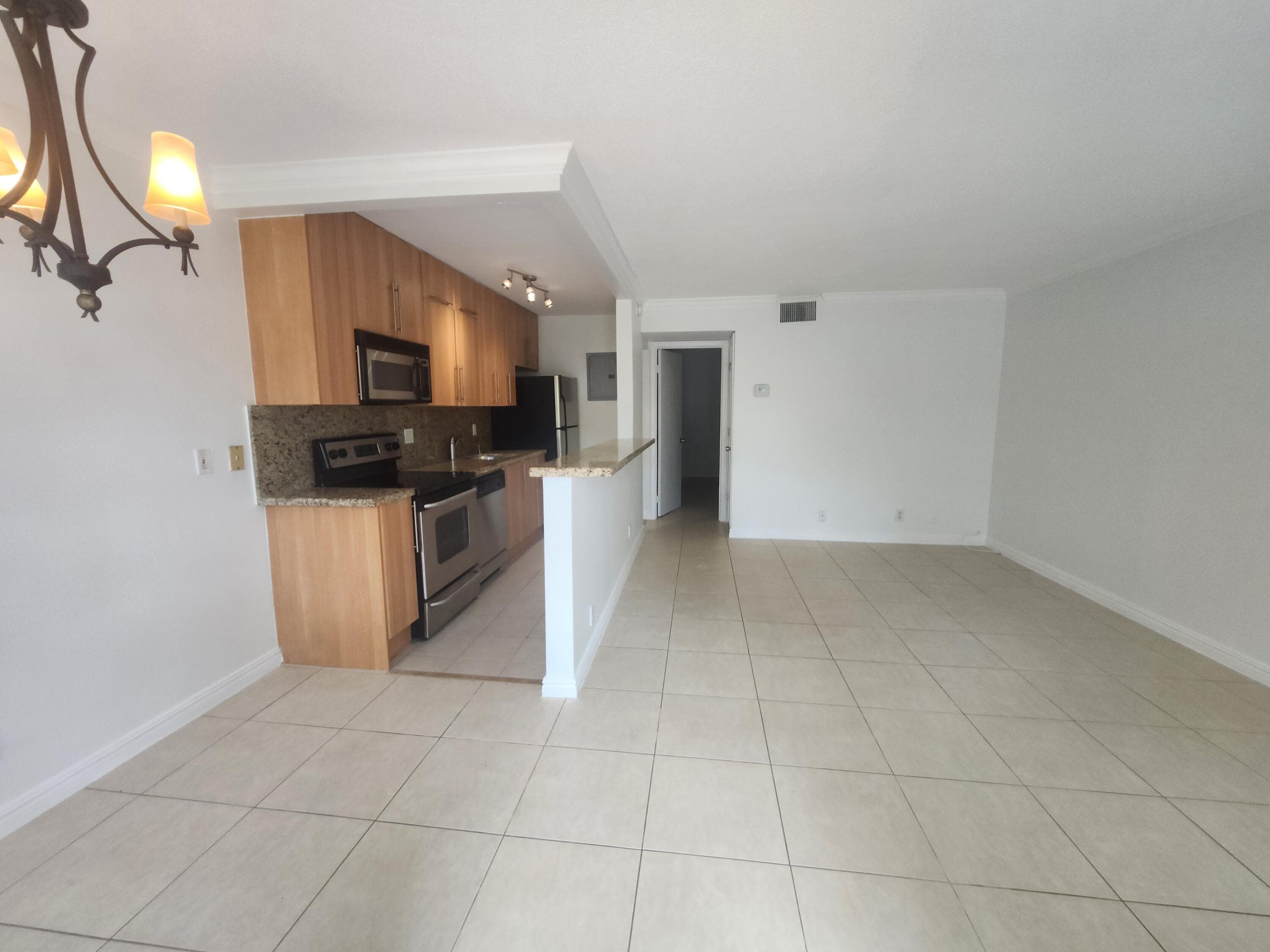 1125 NE 16th Place 105, Fort Lauderdale, FL 33305 — photo 14 of 20