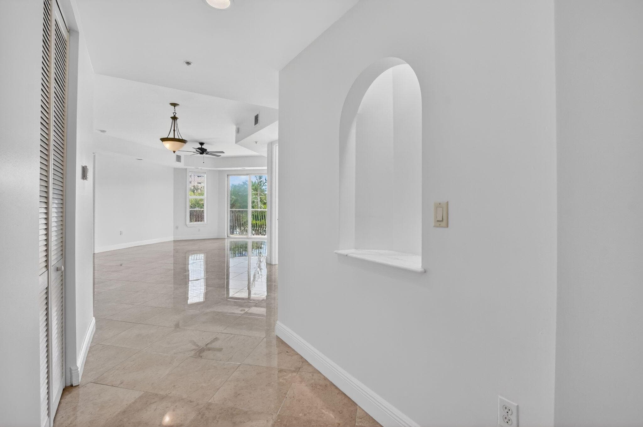 616 SE 20th Avenue 302, Deerfield Beach, FL 33441 — photo 3 of 39
