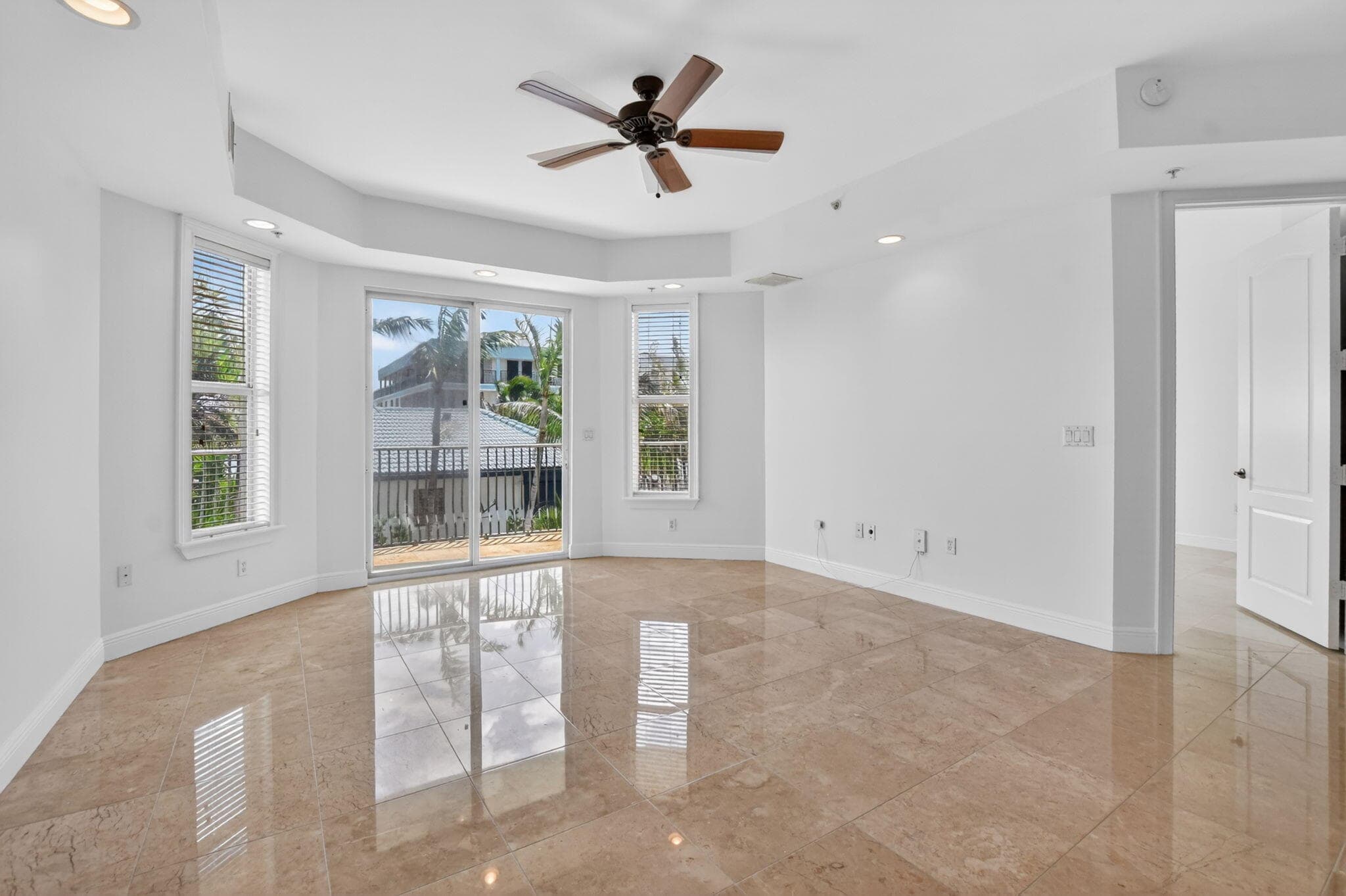 616 SE 20th Avenue 302, Deerfield Beach, FL 33441 — photo 8 of 39