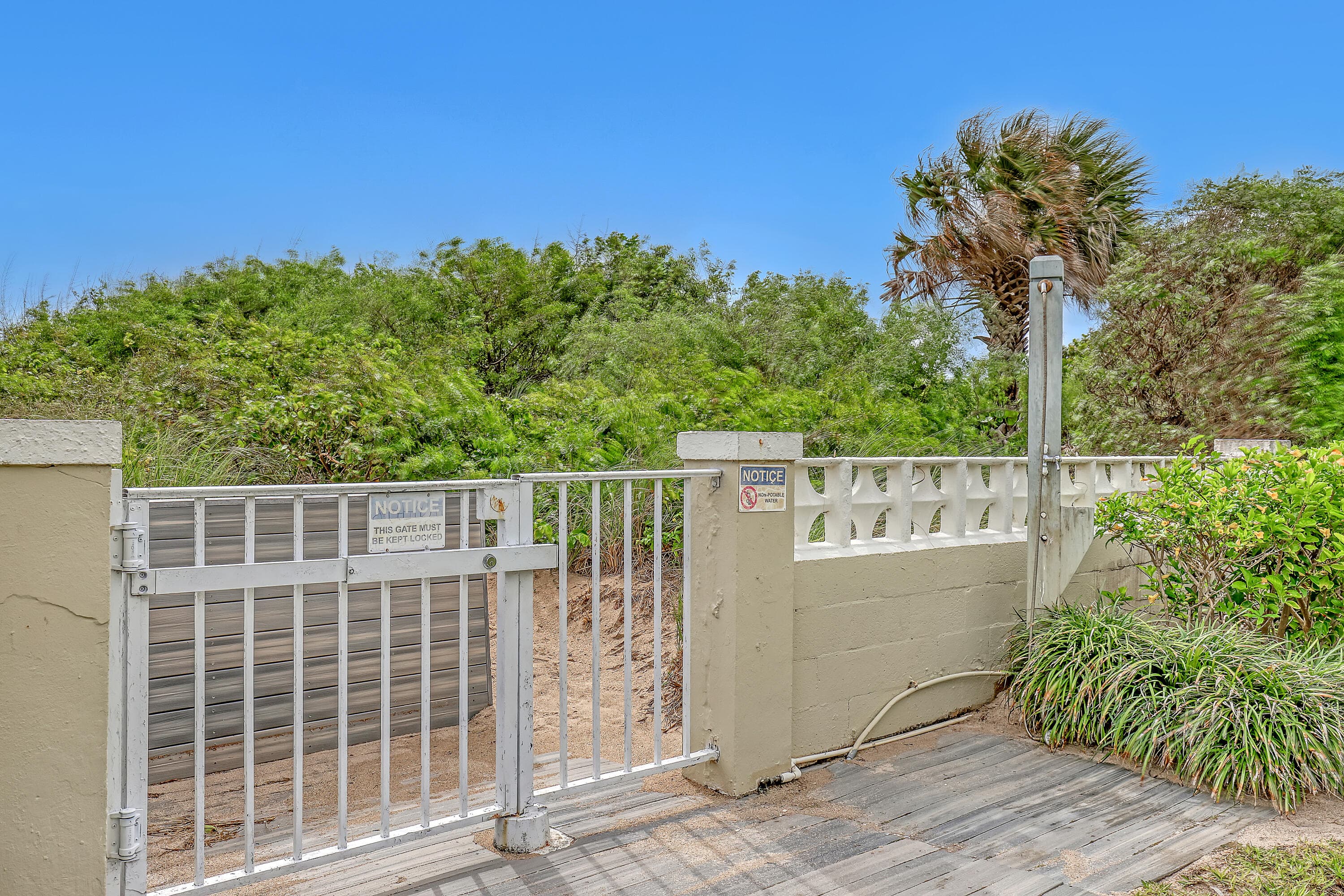 125 S Ocean Avenue 304, Palm Beach Shores, FL 33404 — photo 23 of 32