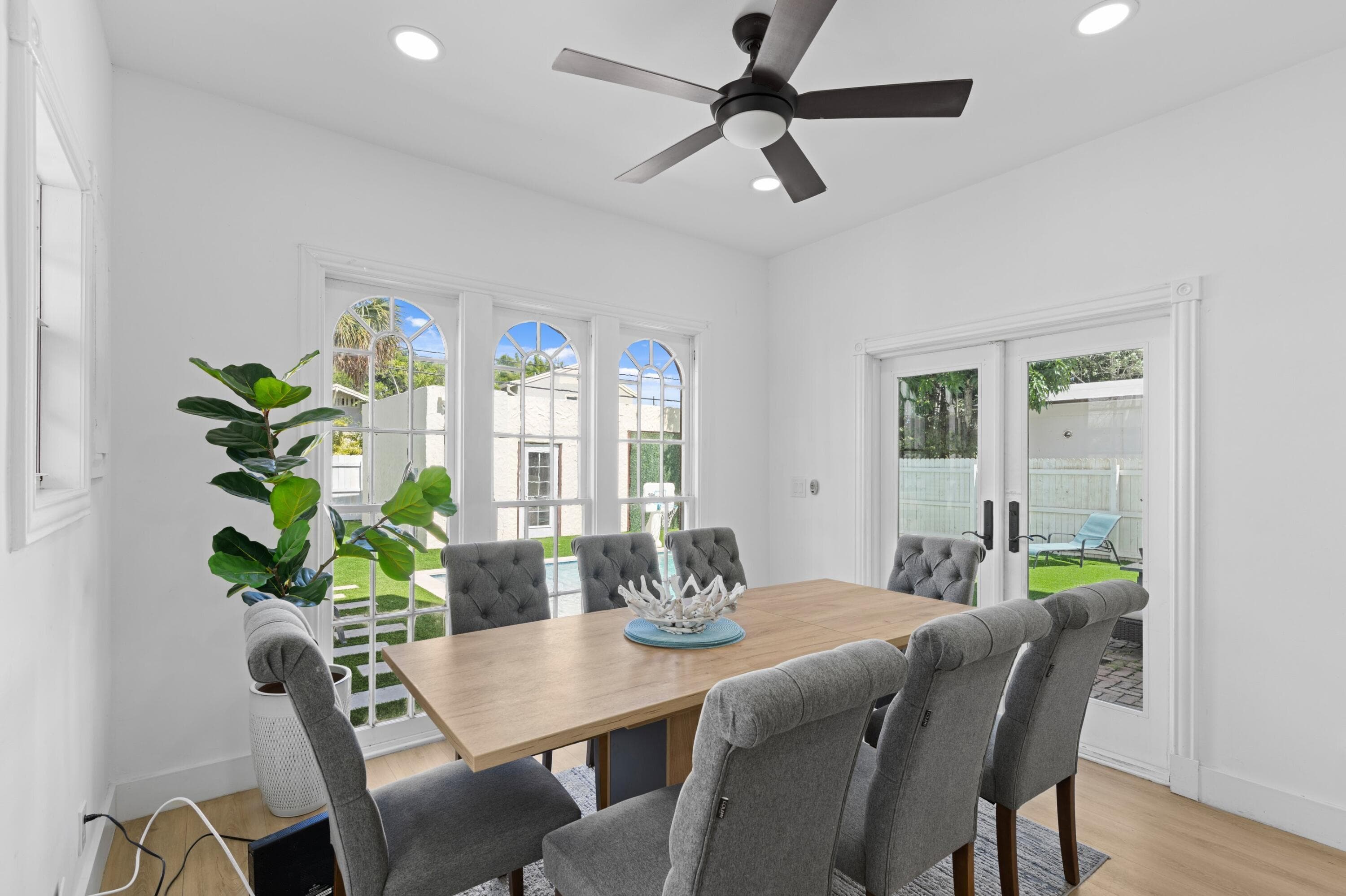 419 30th Street, West Palm Beach, FL 33407 — photo 10 of 33