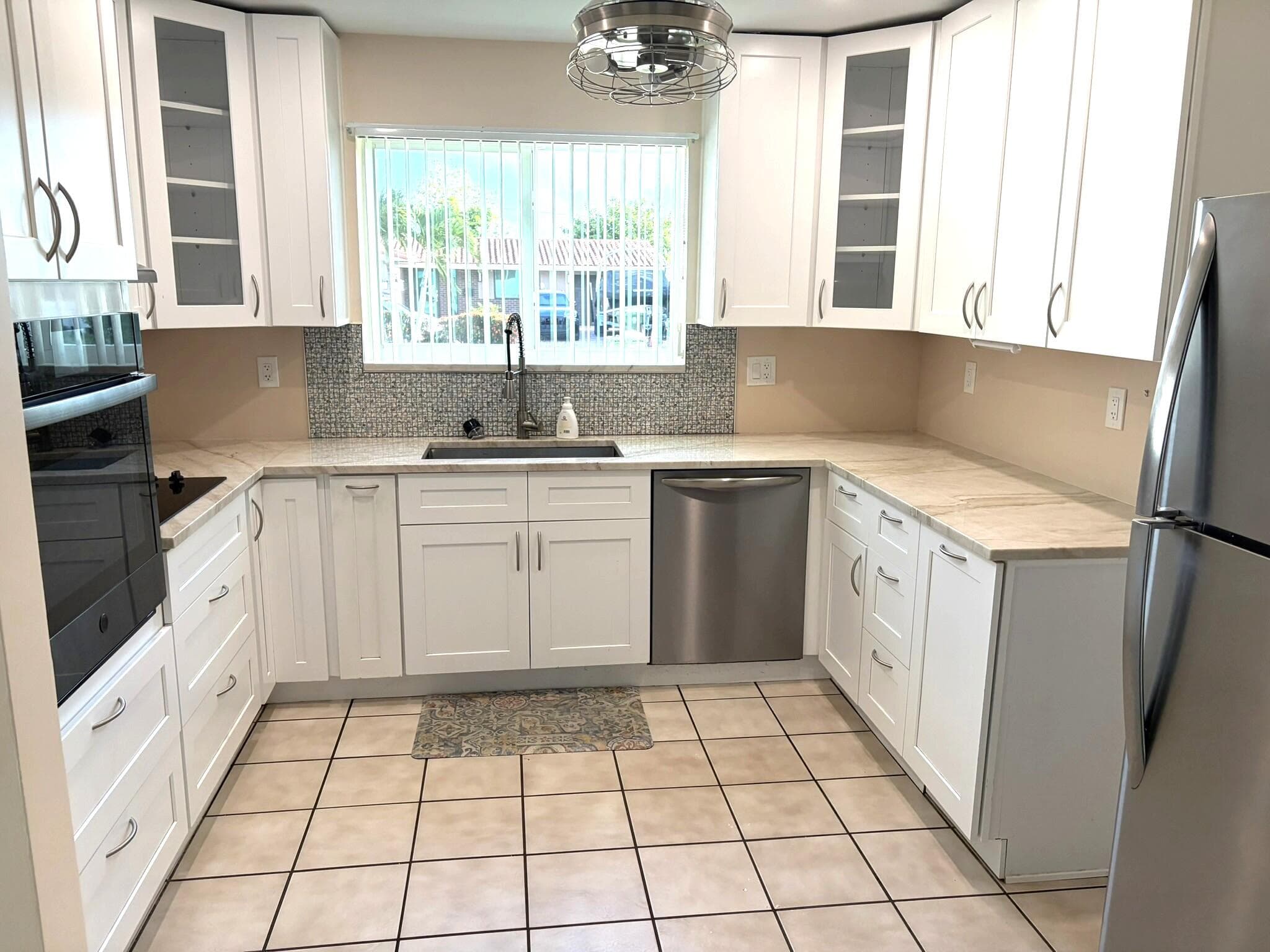8881 NW 11th Street, Pembroke Pines, FL 33024 — photo 4 of 25