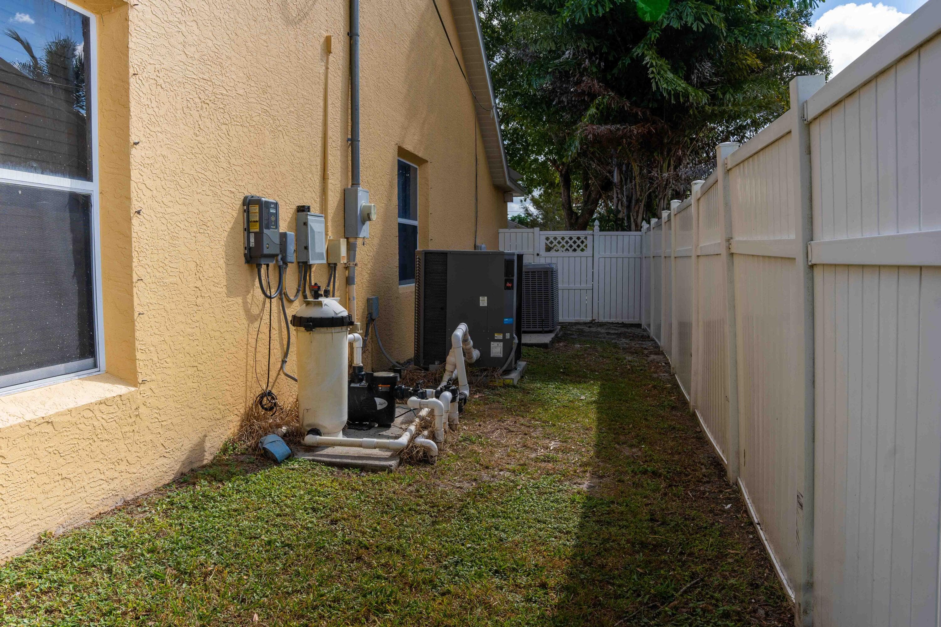 3502 SE Hyde Circle, Port St. Lucie, FL 34984 — photo 21 of 43