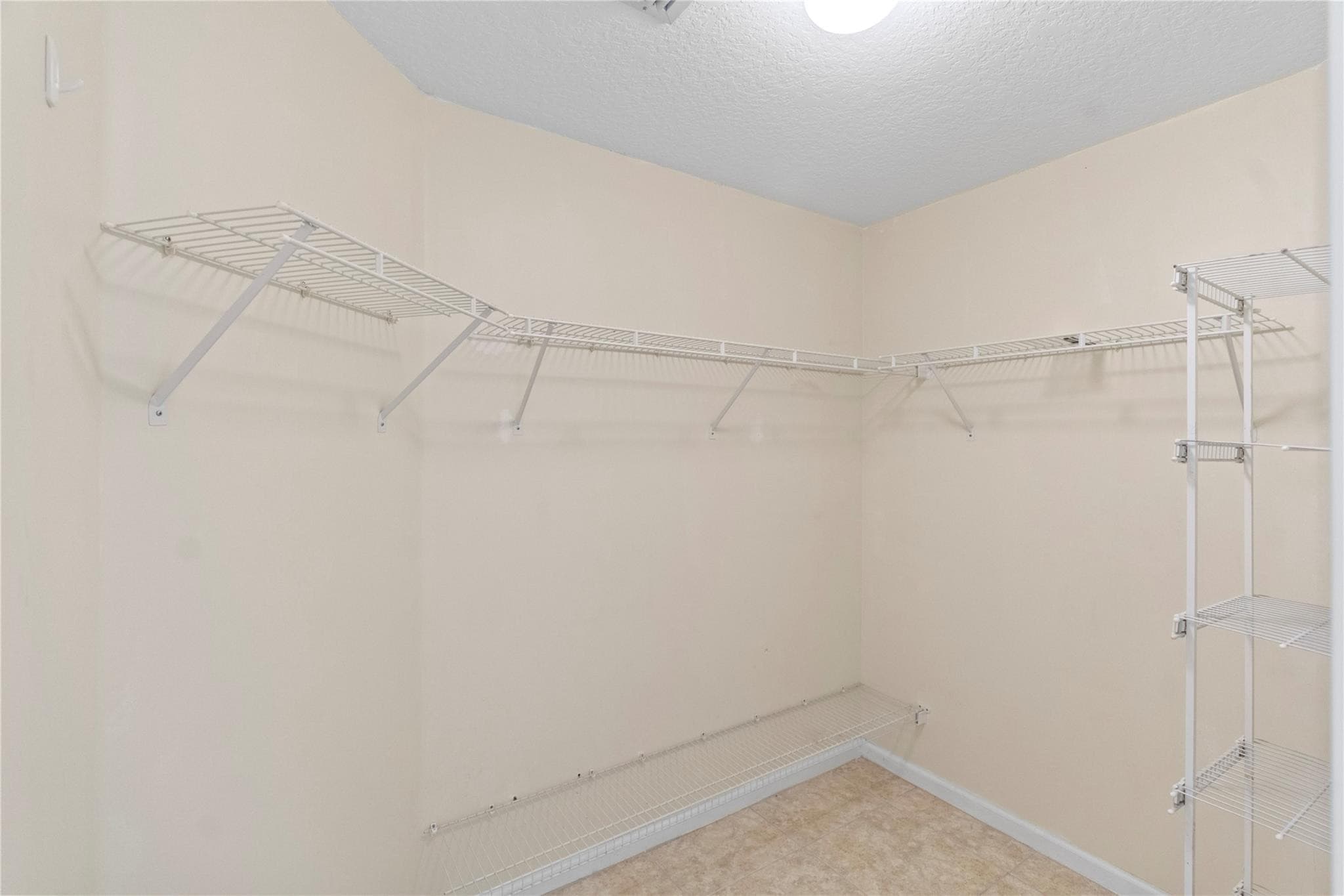 3222 NW 22nd Avenue, Oakland Park, FL 33309 — photo 20 of 72