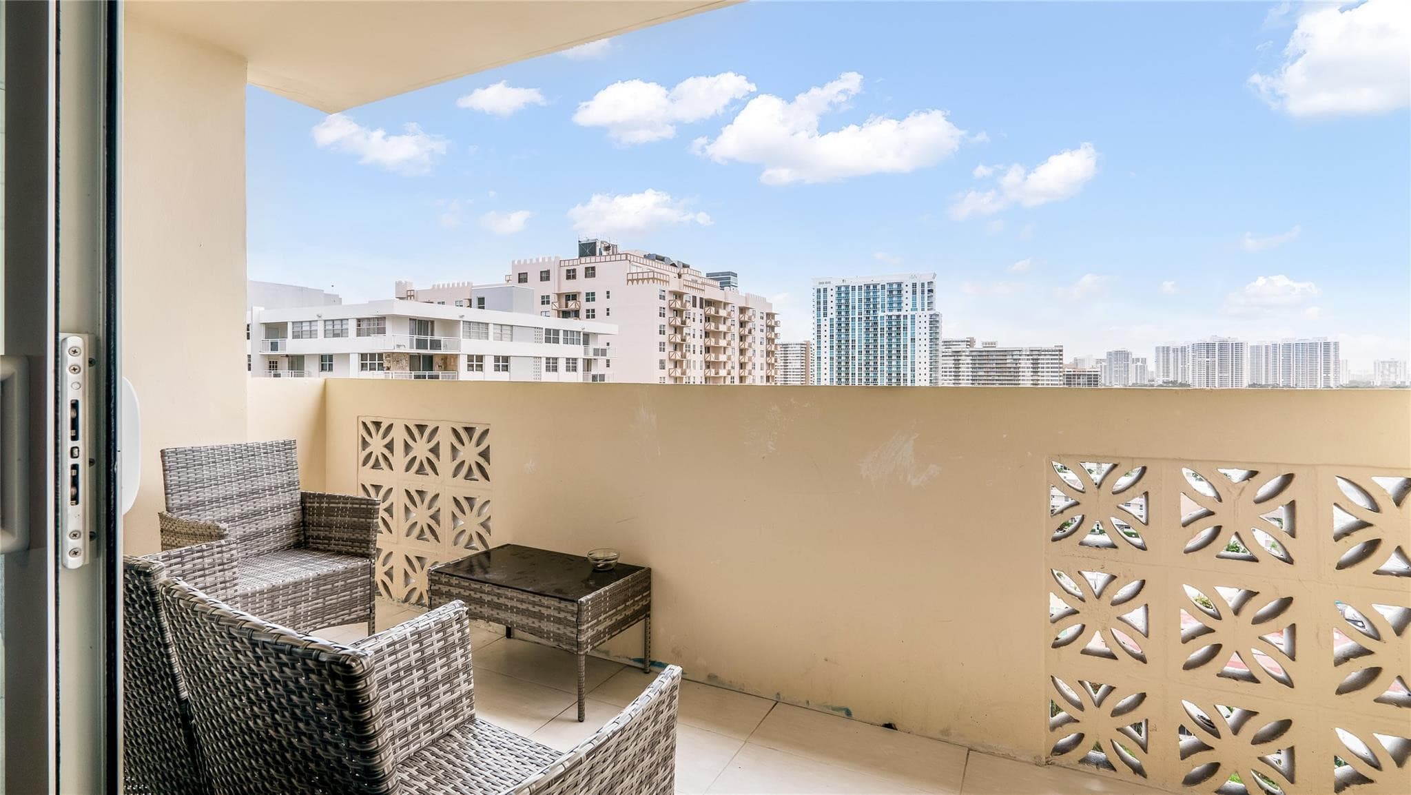 1833 S Ocean Drive 1608, Hallandale Beach, FL 33009 — photo 9 of 32