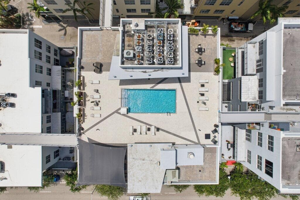 425 N Andrews Avenue 202, Fort Lauderdale, FL 33301 — photo 30 of 42