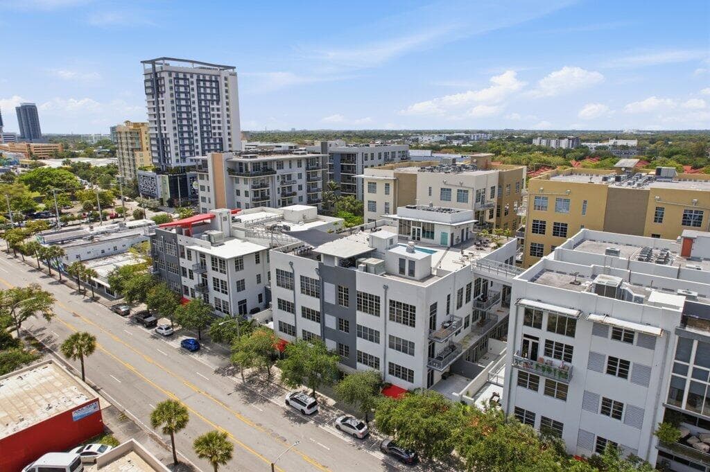 425 N Andrews Avenue 202, Fort Lauderdale, FL 33301 — photo 31 of 42
