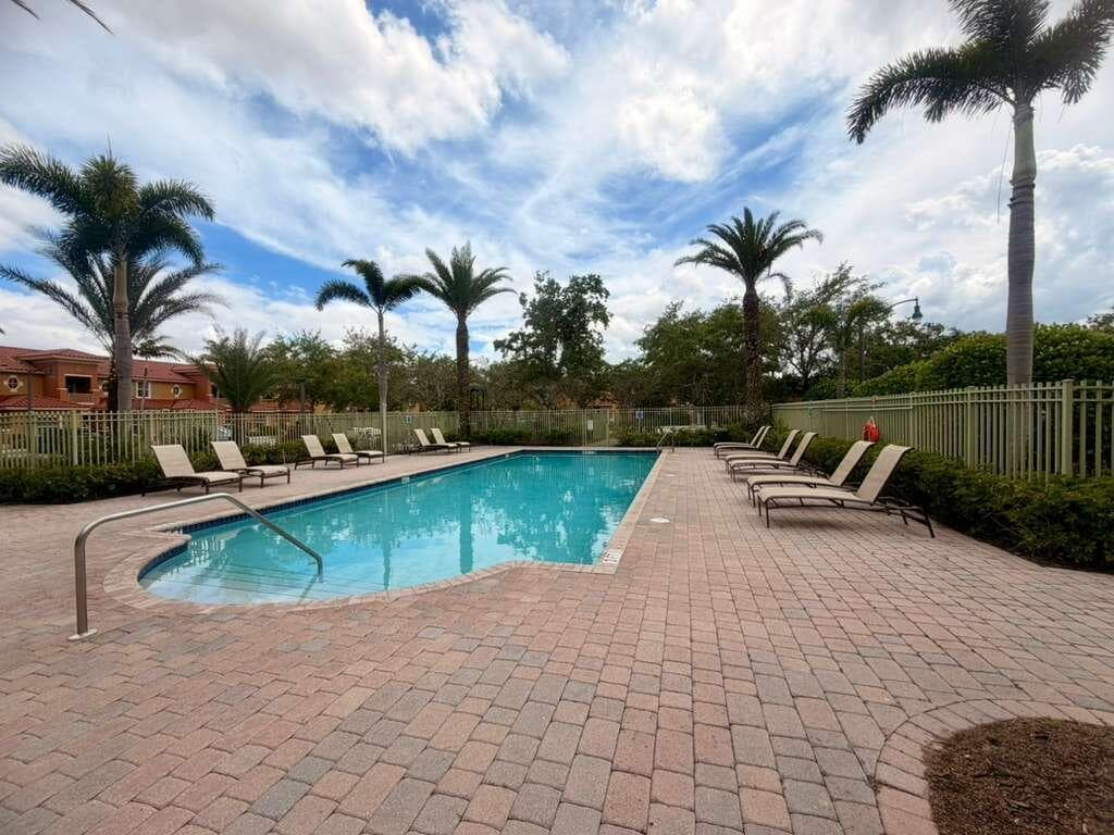 14363 SW 11th Street 2603, Pembroke Pines, FL 33027 — photo 40 of 45
