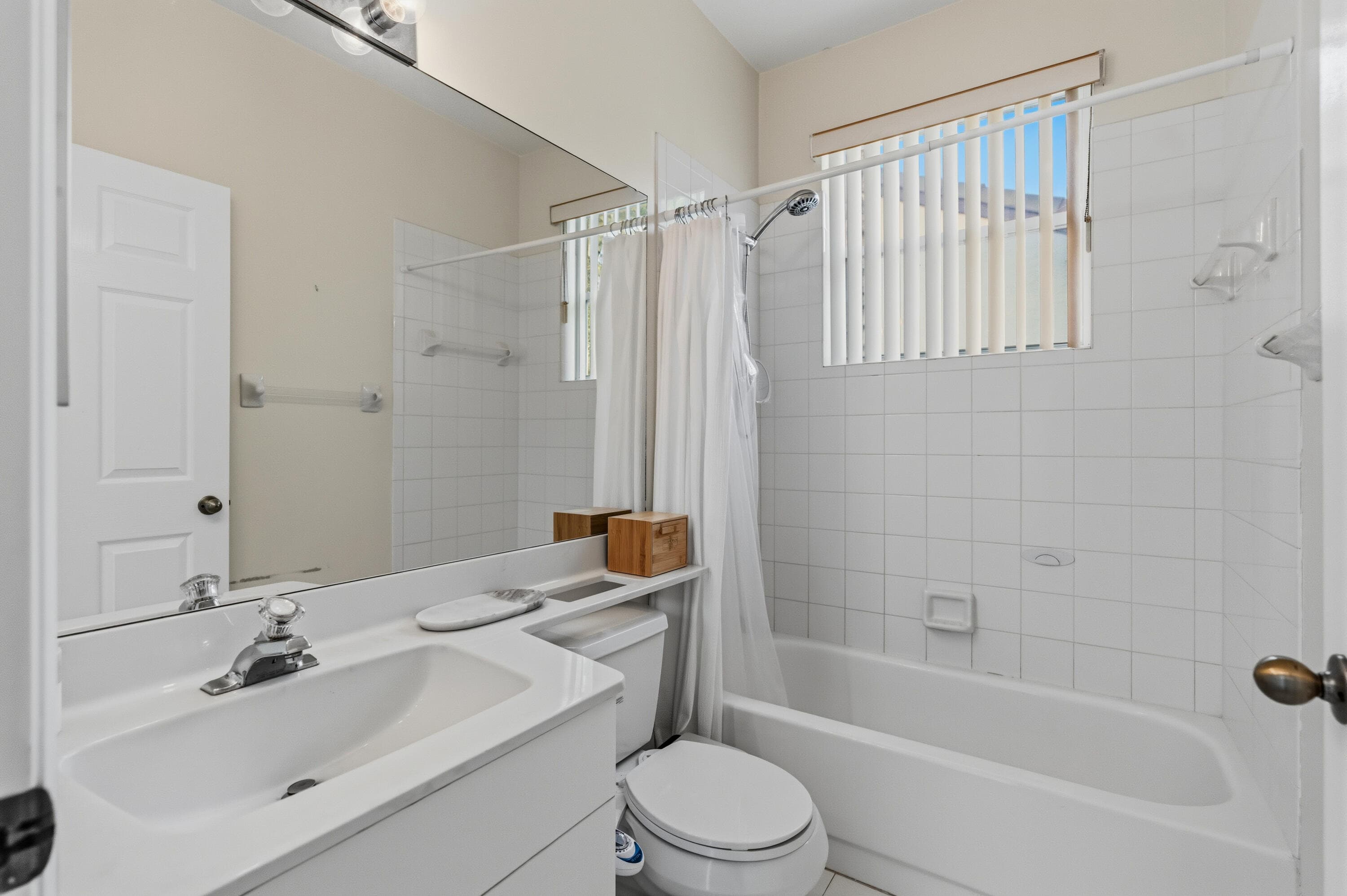 3222 NW 22nd Avenue, Oakland Park, FL 33309 — photo 64 of 72