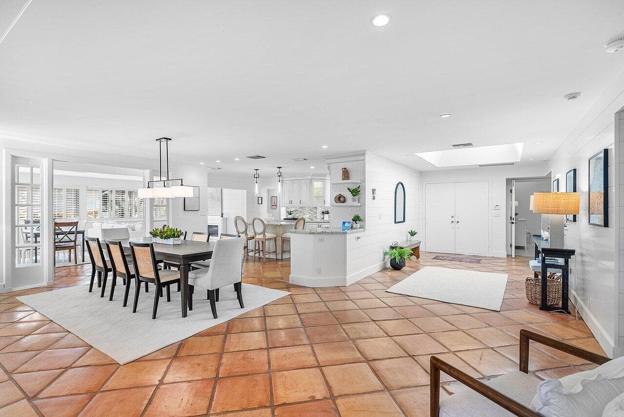 18 Bristol Lane, Boynton Beach, FL 33436 — photo 10 of 121