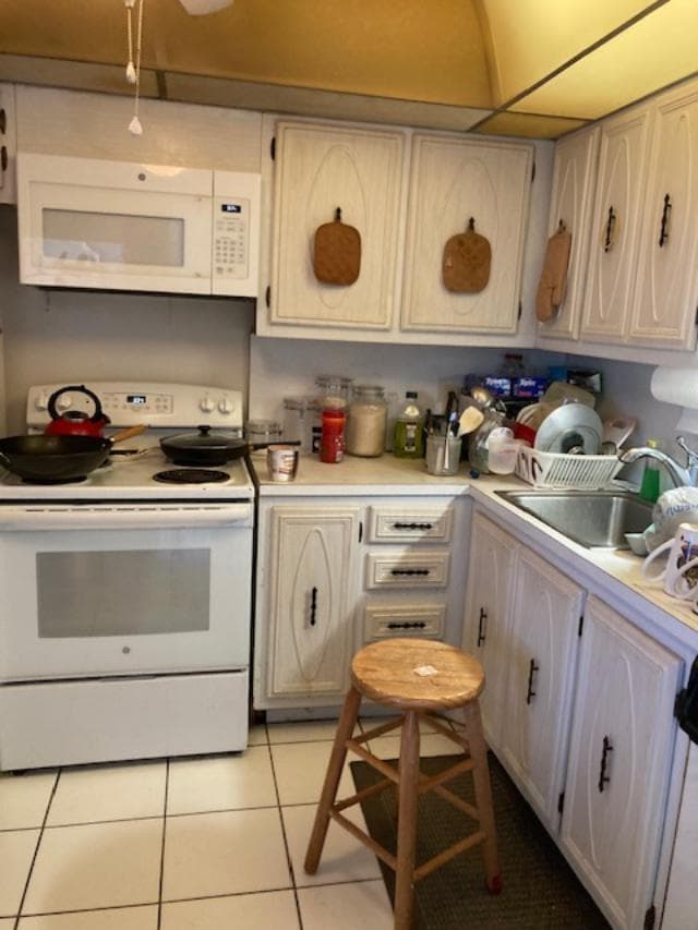 230 NE 26th Avenue N 2140, Boynton Beach, FL 33435 — photo 3 of 8