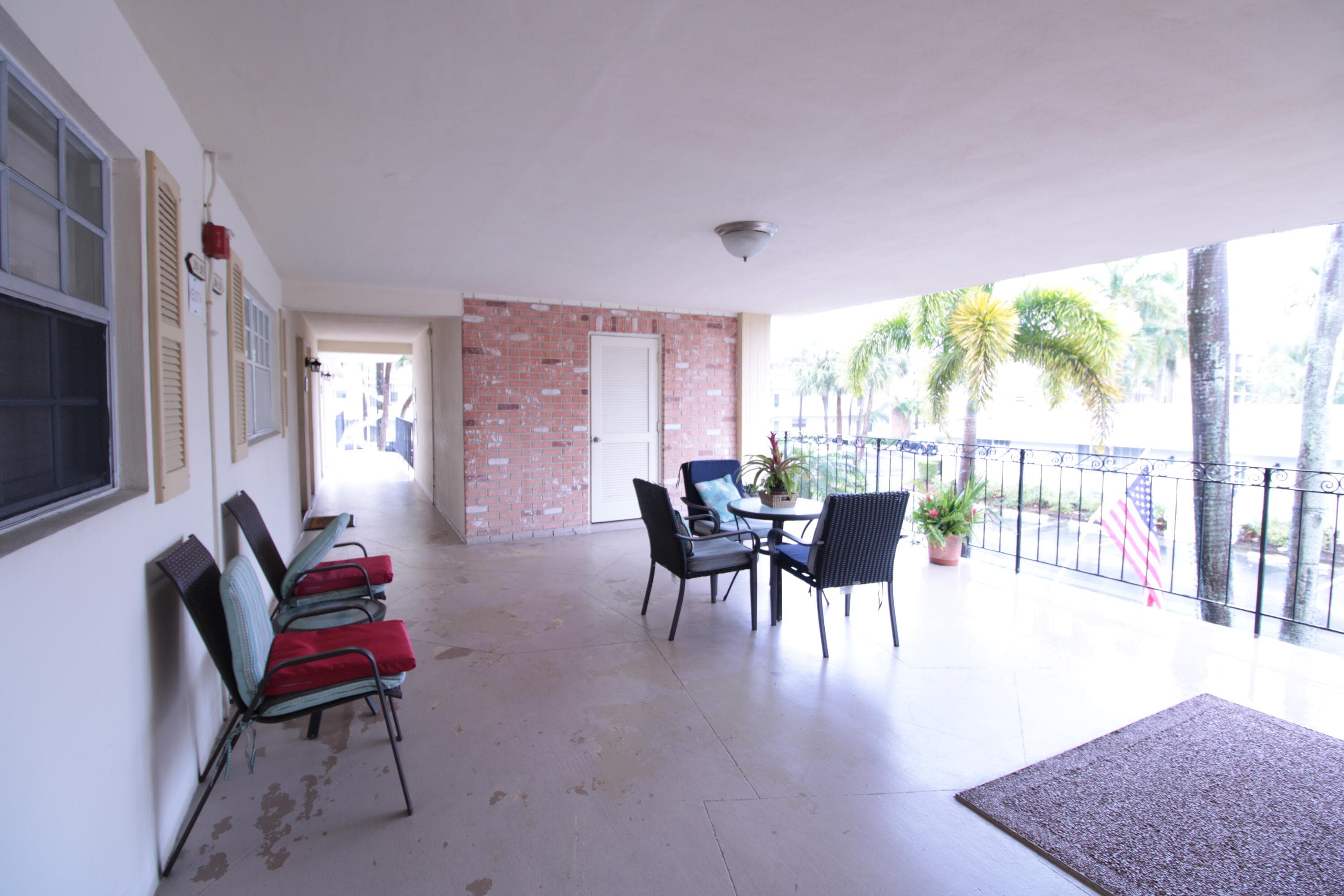 460 Paradise Isle Boulevard 203, Hallandale Beach, FL 33009 — photo 12 of 18