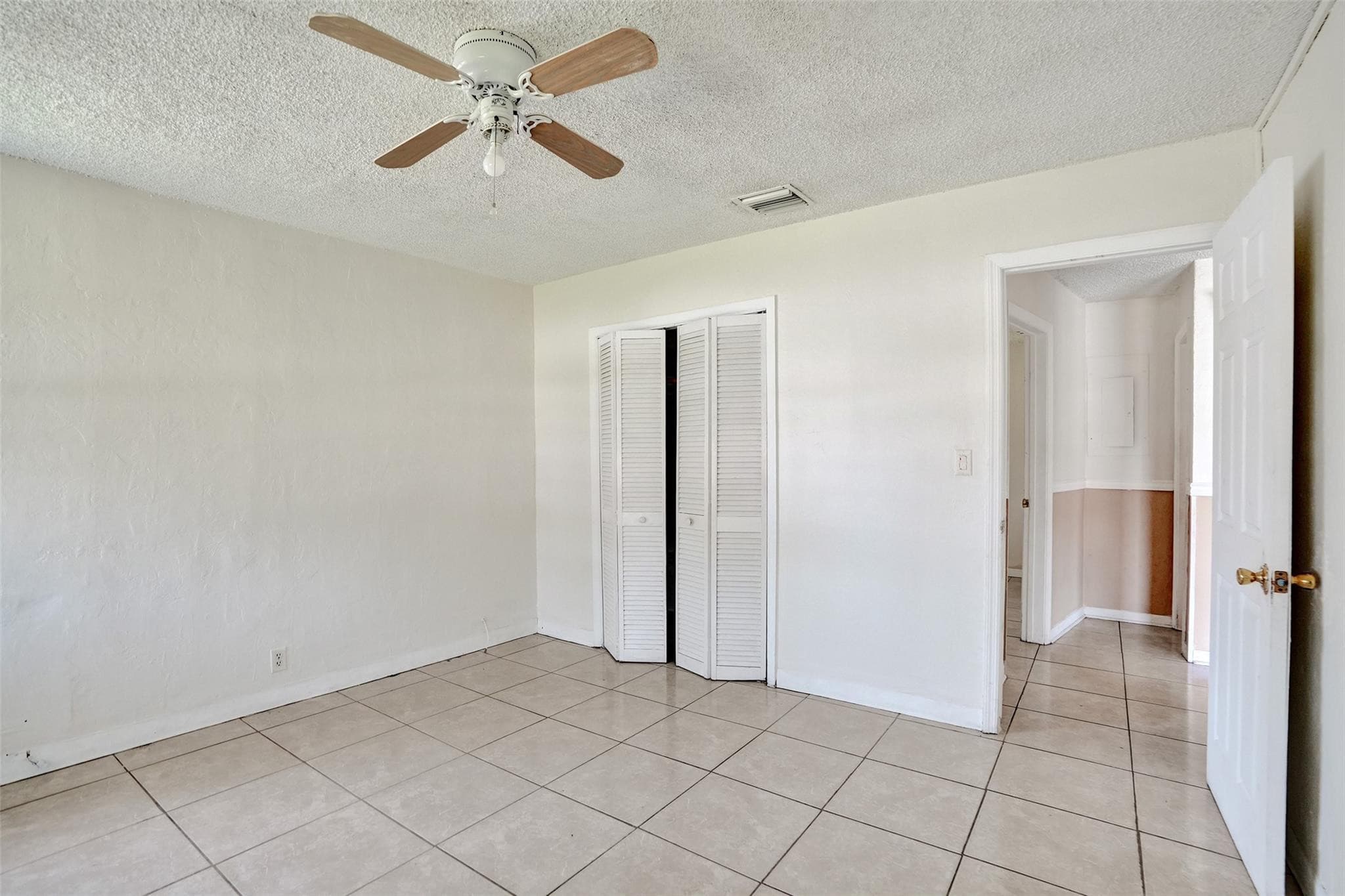 1560 NE 31st Court, Pompano Beach, FL 33064 — photo 14 of 29
