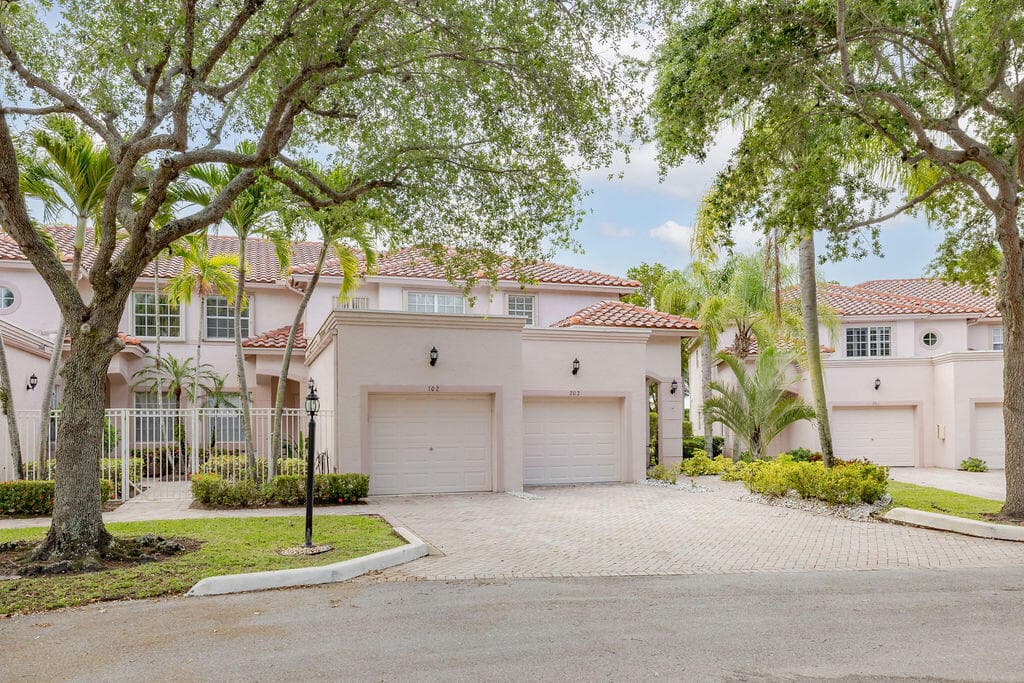 8050 Aberdeen Drive 202, Boynton Beach, FL 33472 — photo 1 of 99
