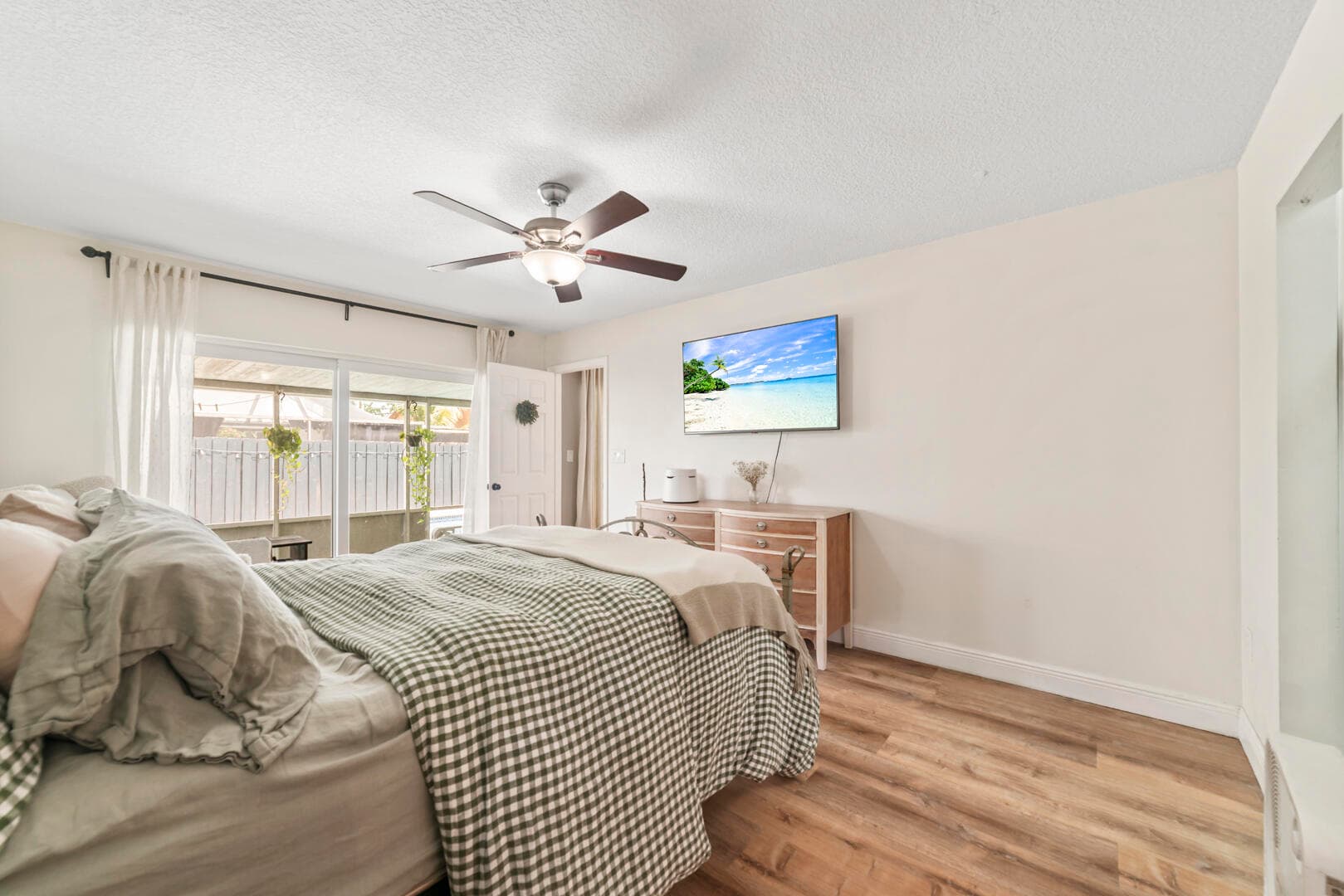 9651 SW 9th Court, Pembroke Pines, FL 33025 — photo 14 of 35