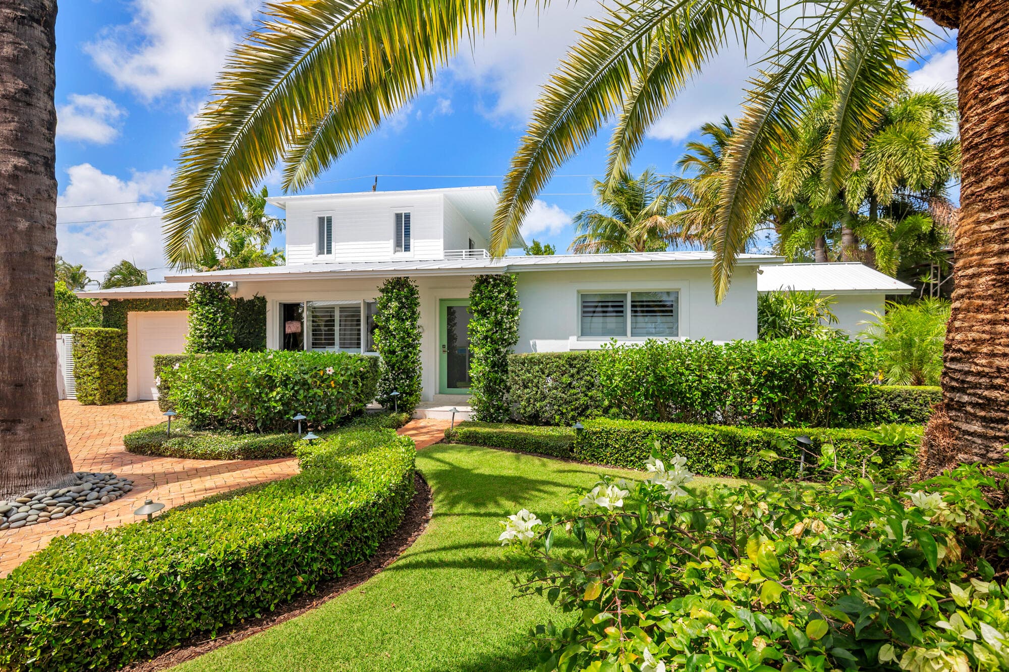 203 Arlington Road, West Palm Beach, FL 33405 — photo 2 of 46