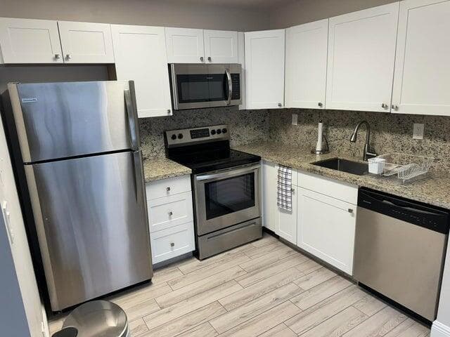127 Flanders C, Delray Beach, FL 33484 — photo 5 of 31