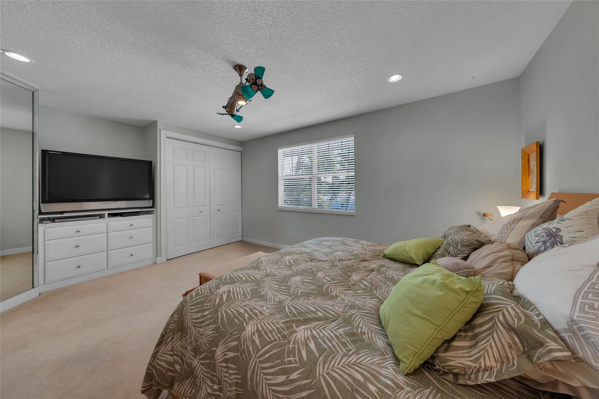 1327 SE 3rd Avenue, Pompano Beach, FL 33060 — photo 22 of 34