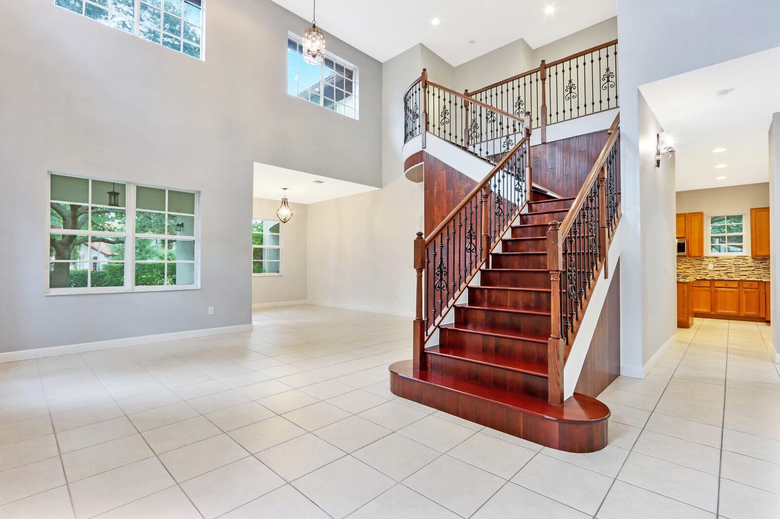 1904 Flower Drive, Palm Beach Gardens, FL 33410 — photo 5 of 48