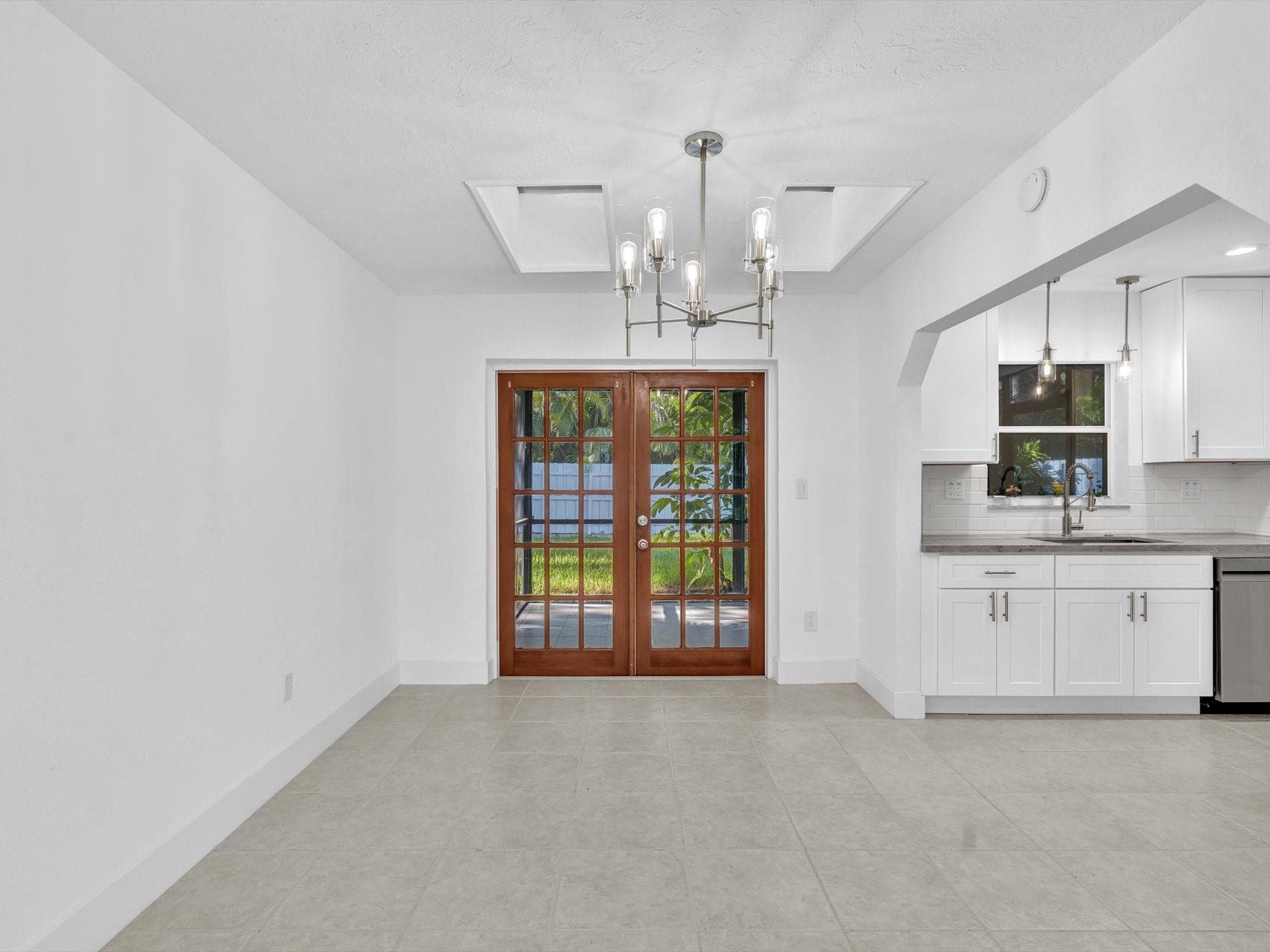 1700 SW 30th Street, Fort Lauderdale, FL 33315 — photo 13 of 56