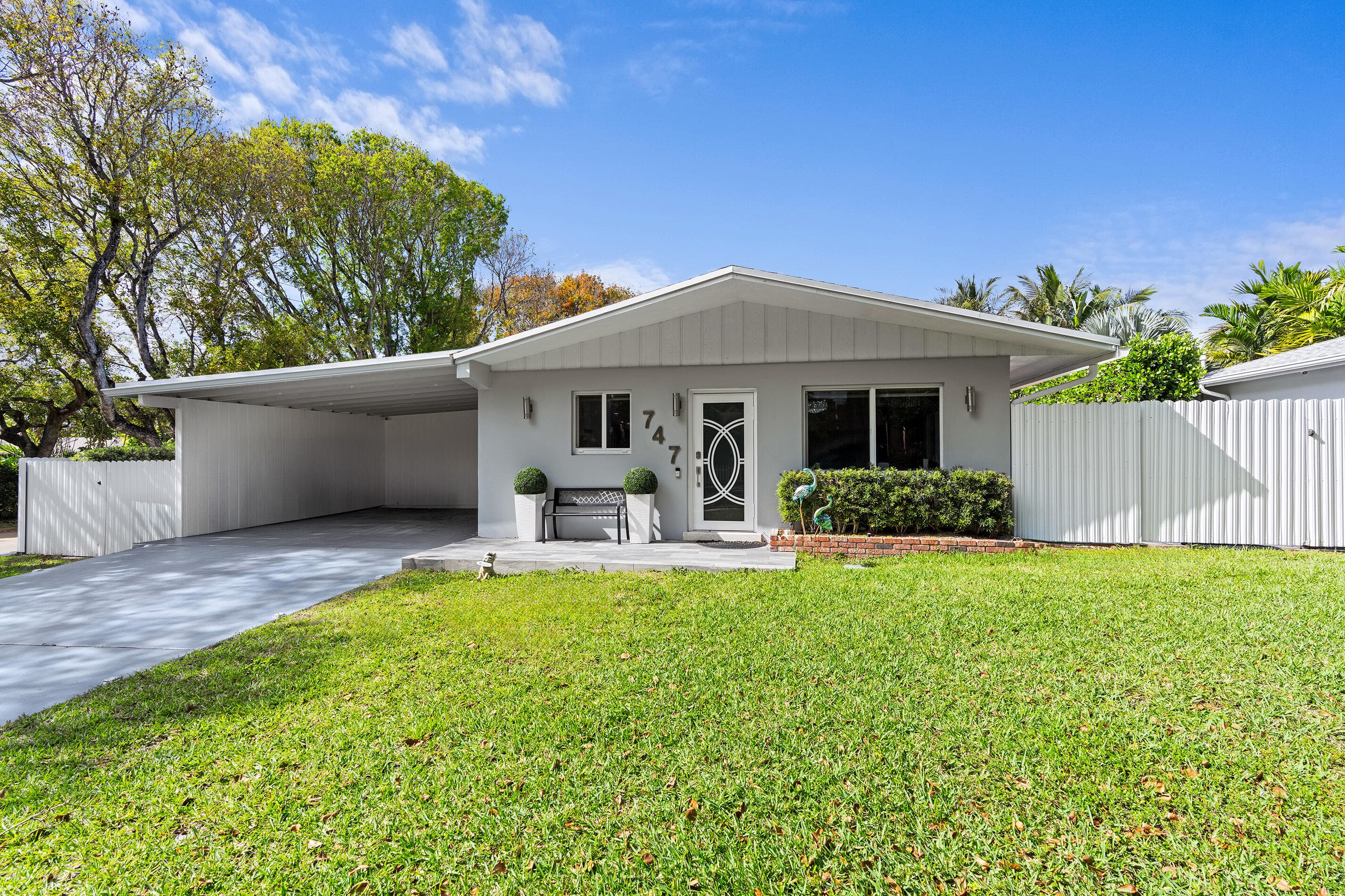 747 Avon Road, West Palm Beach, FL 33401 — photo 26 of 31