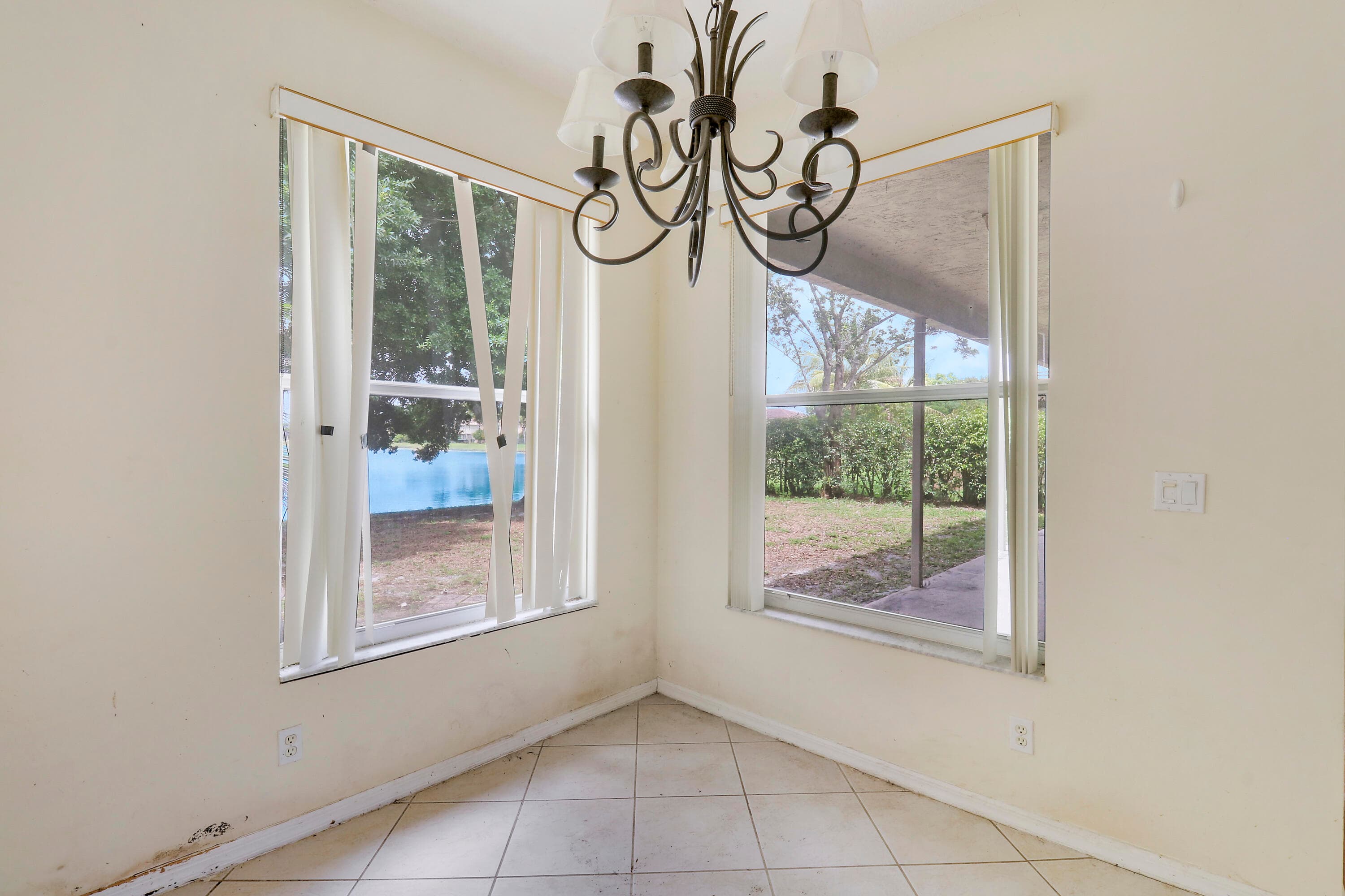 1599 Newhaven Point Lane, West Palm Beach, FL 33411 — photo 23 of 36