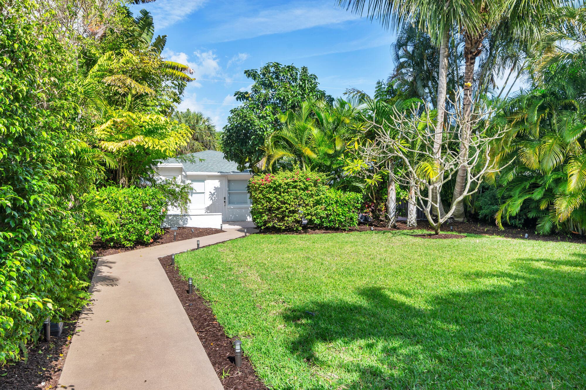 439 28th Street, West Palm Beach, FL 33407 — photo 2 of 31