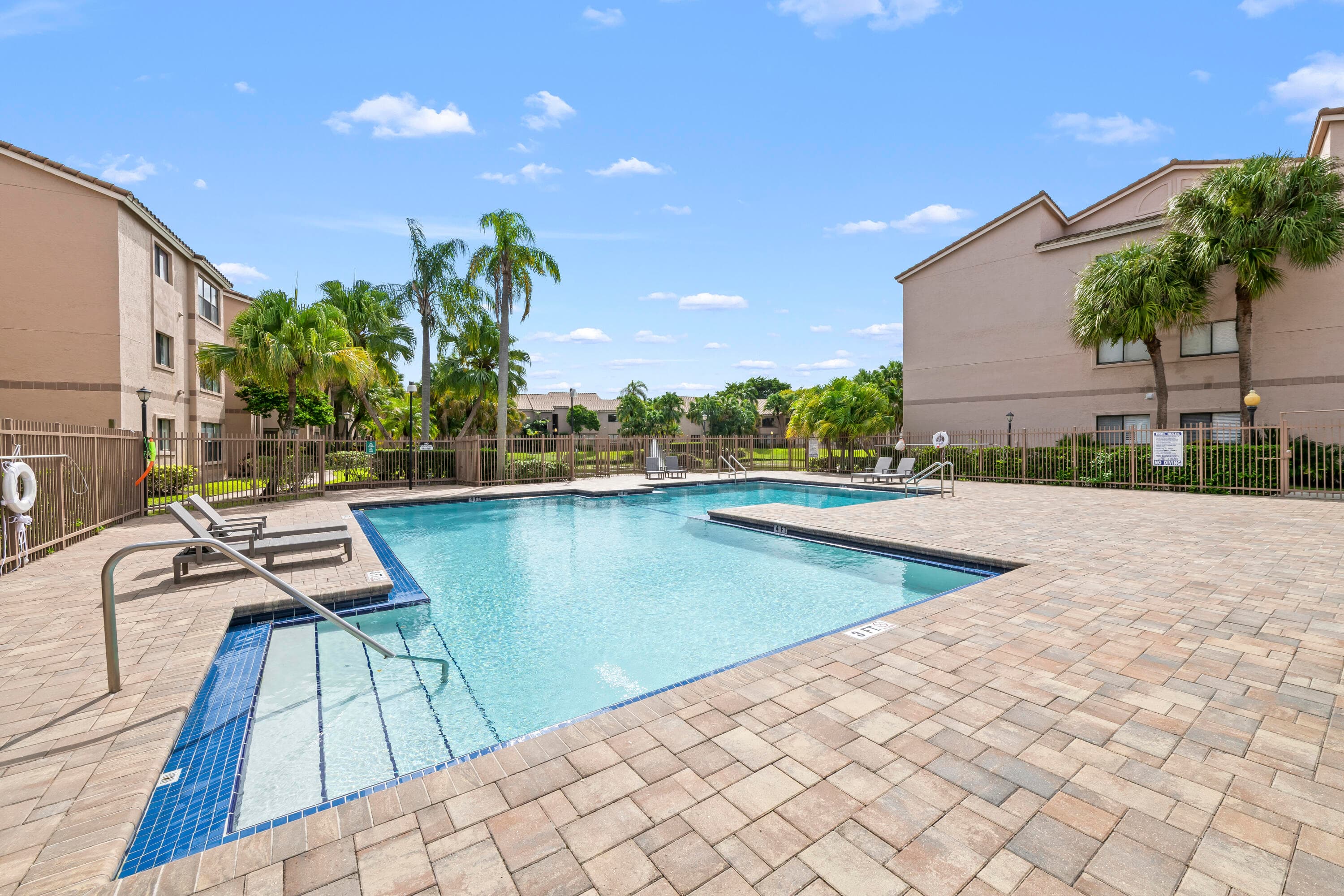 2986 S University Drive 8205, Davie, FL 33328 — photo 2 of 19