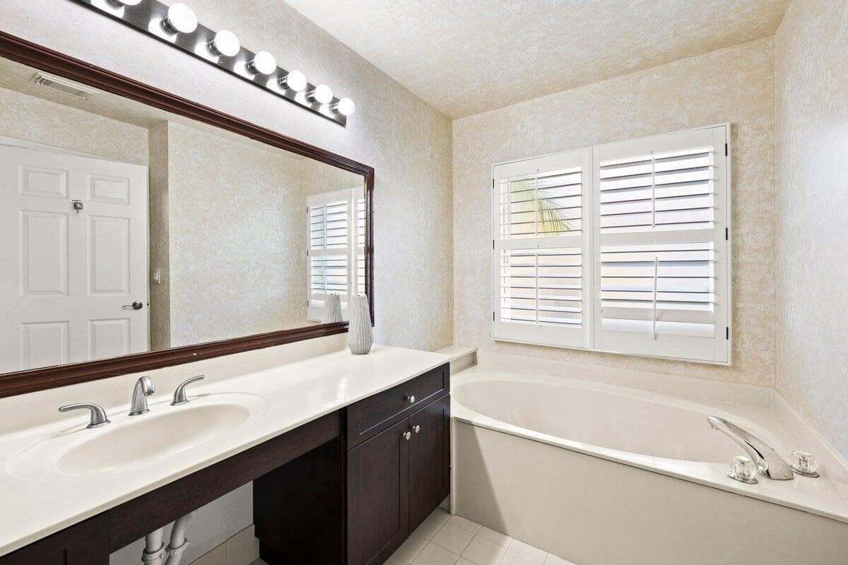 363 SW 161st Avenue, Pembroke Pines, FL 33027 — photo 19 of 34