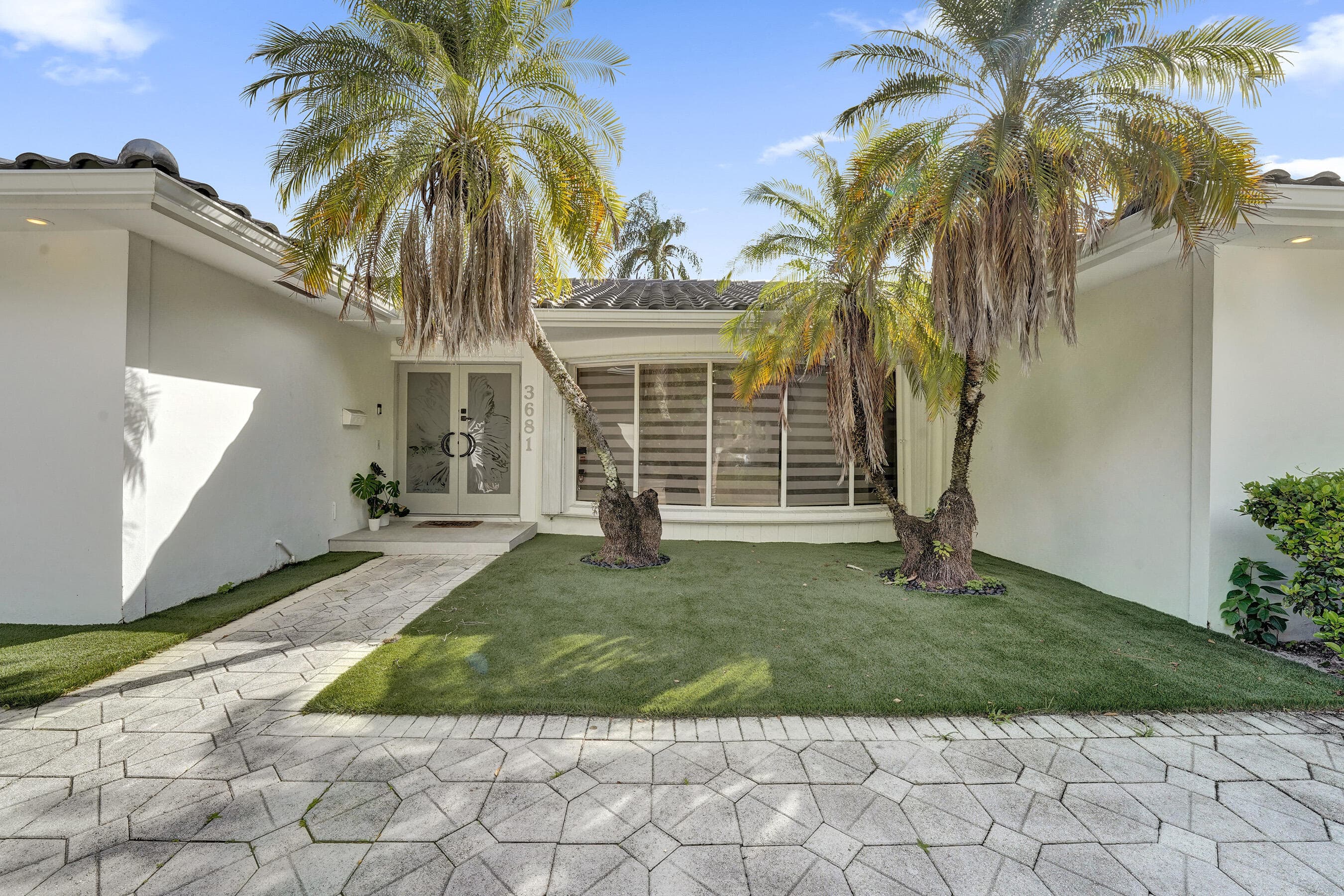 3681 N 54th Avenue, Hollywood, FL 33021 — photo 3 of 75