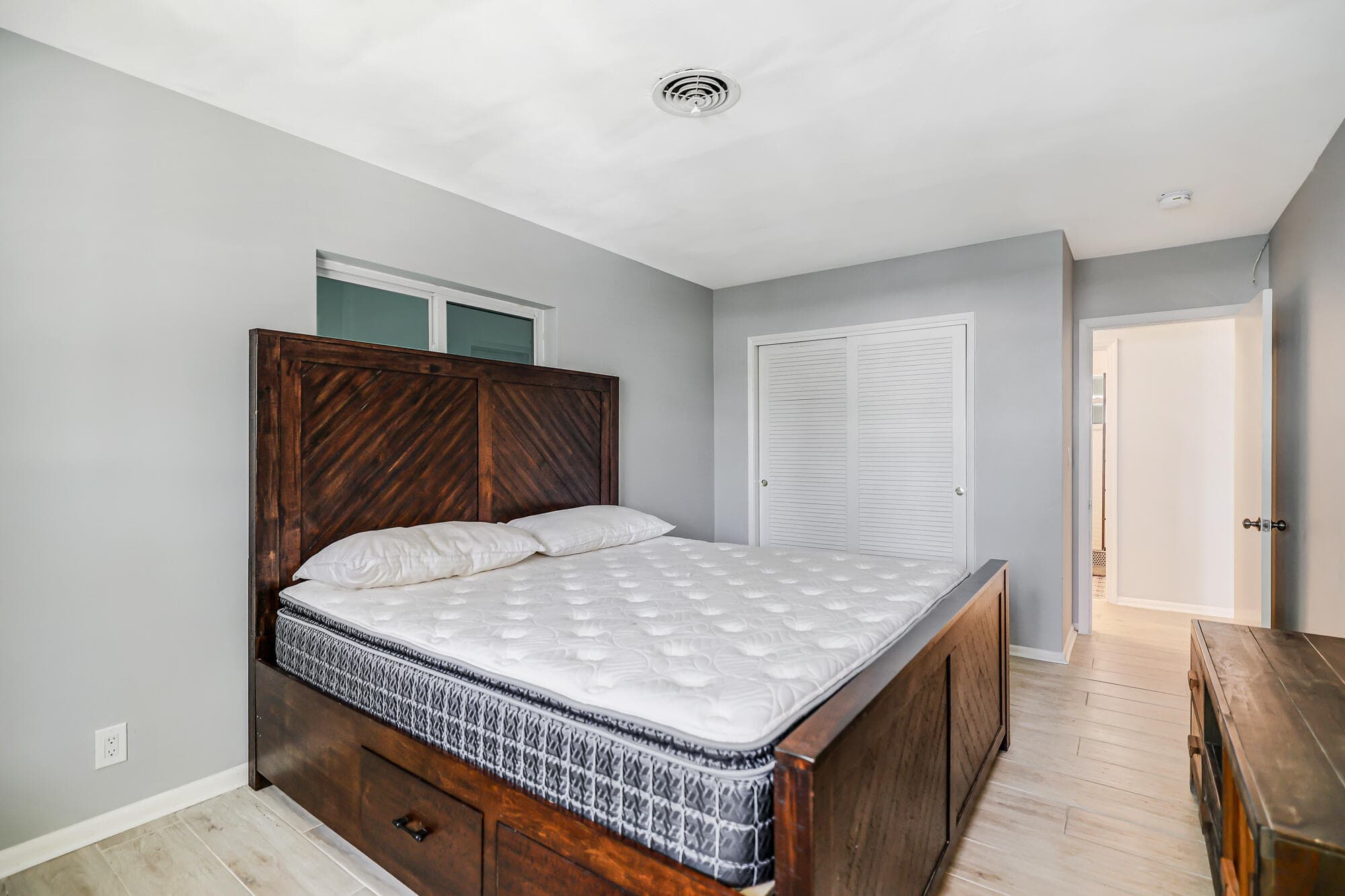2829 NE 30th Street 302, Fort Lauderdale, FL 33306 — photo 17 of 26