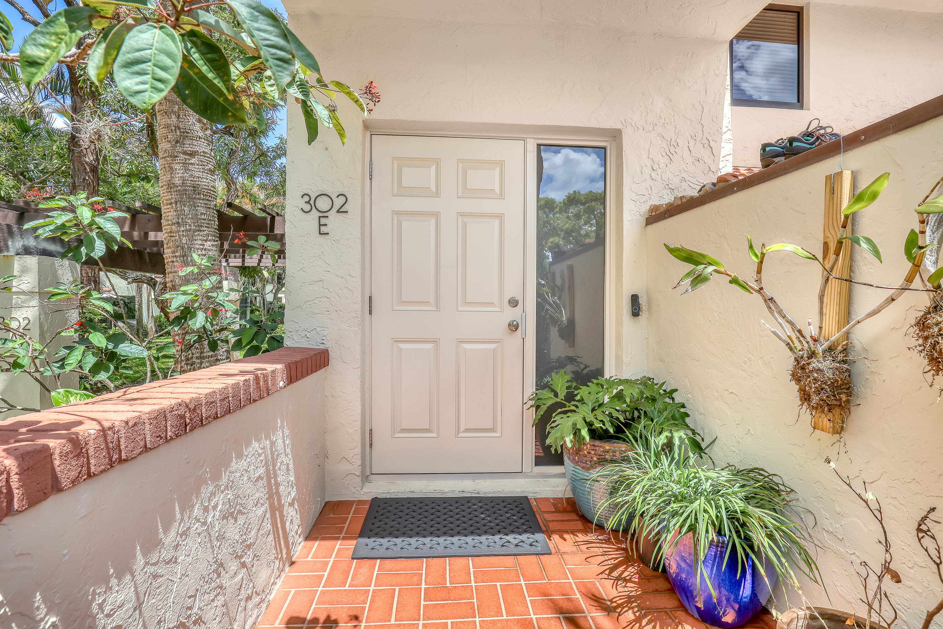 302 Sea Oats Drive E, Juno Beach, FL 33408 — photo 2 of 41