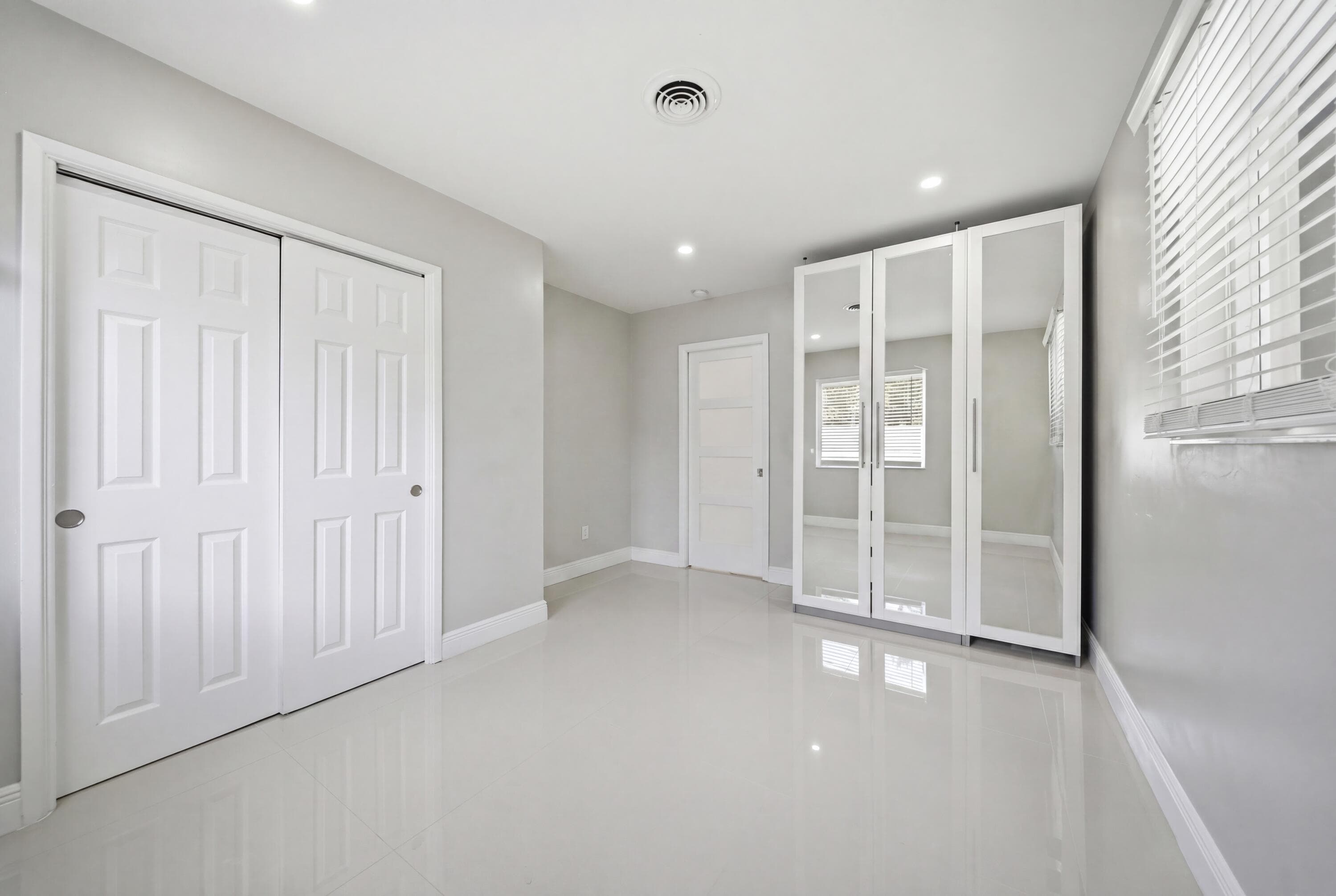 5031 NE 23rd Terrace, Lighthouse Point, FL 33064 — photo 10 of 37