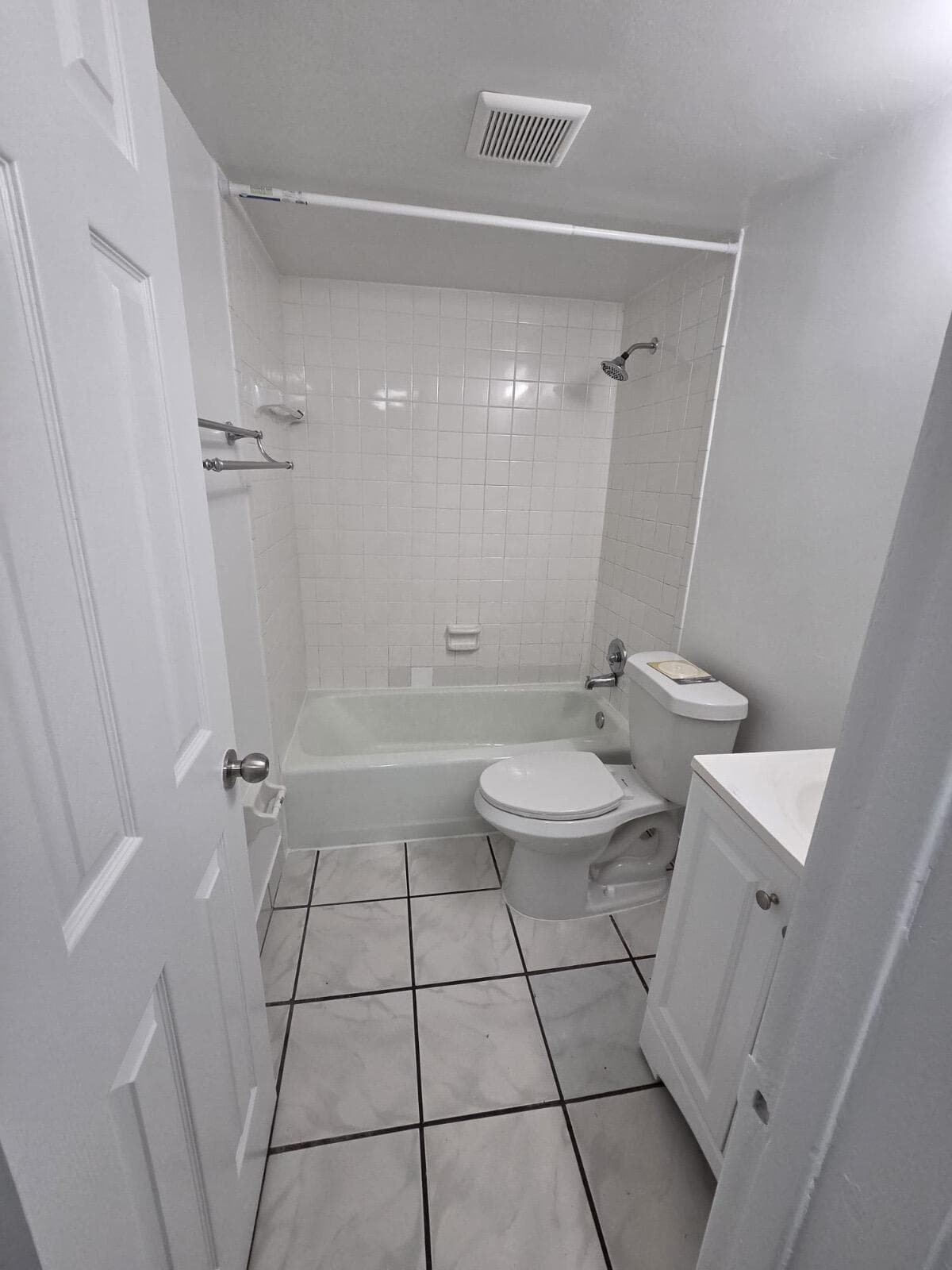 1401 NE 17th Court 110, Fort Lauderdale, FL 33305 — photo 6 of 20