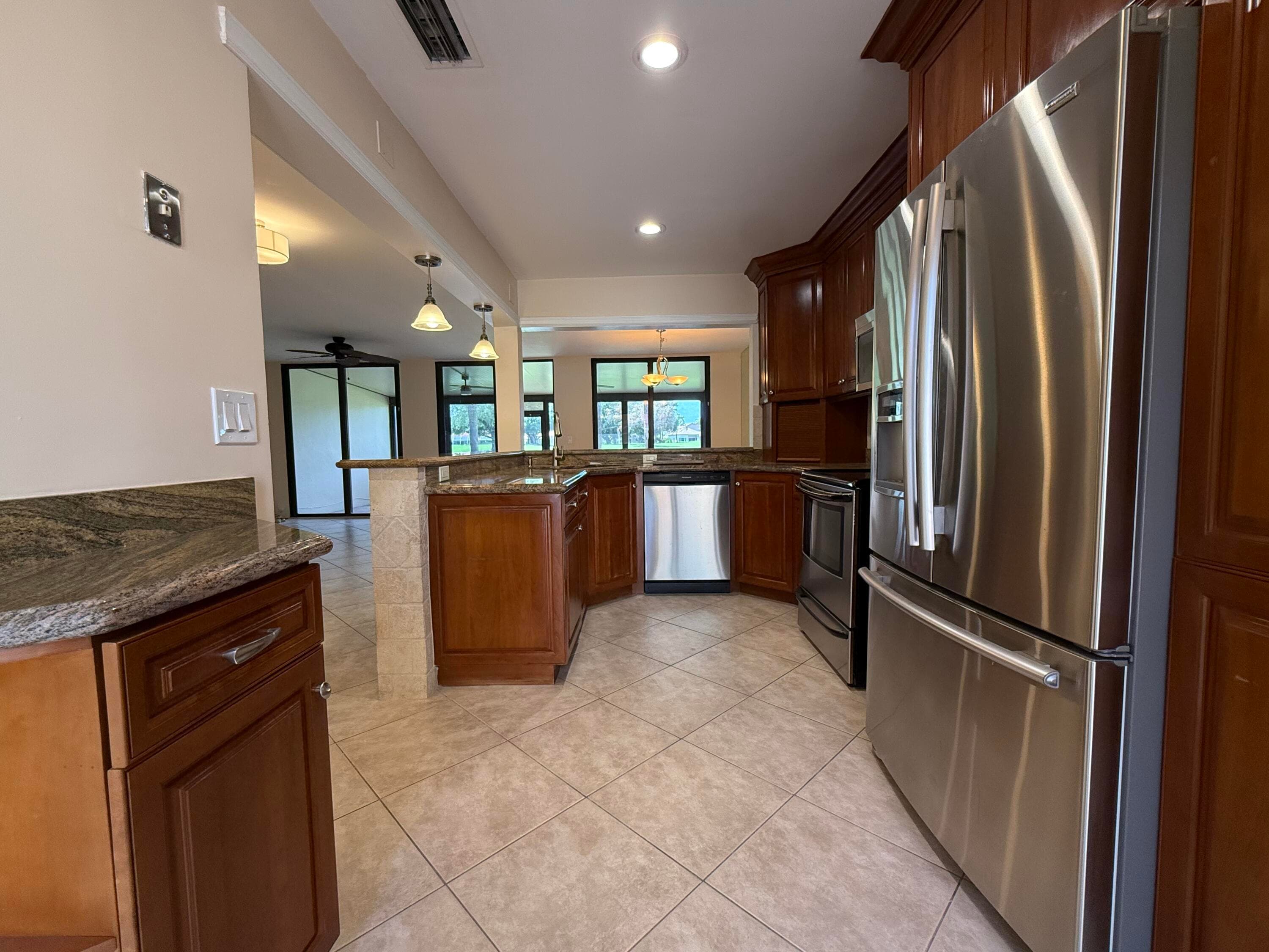 717 Windermere Way, Palm Beach Gardens, FL 33418 — photo 5 of 23